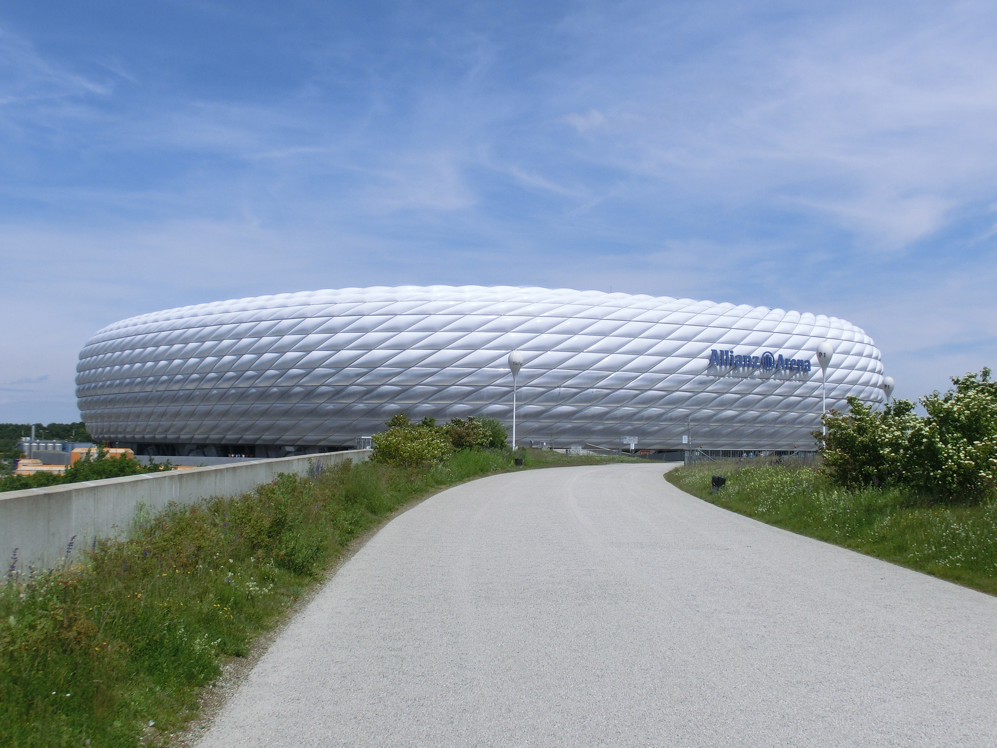 CASIO EX-ZR100 sample photo. Allianzarena photography