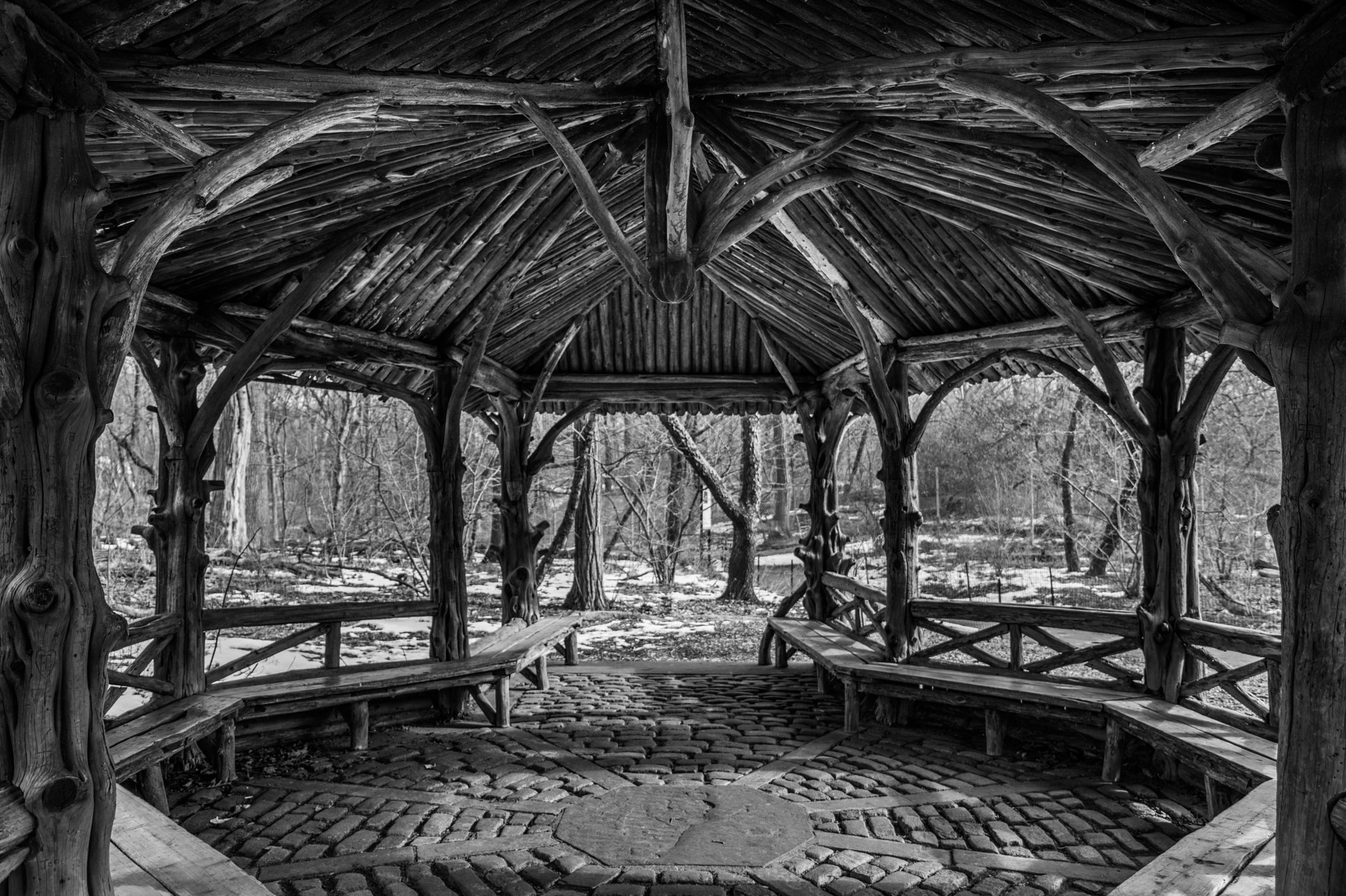 Canon EF 24-70mm F4L IS USM sample photo. Gazebo photography