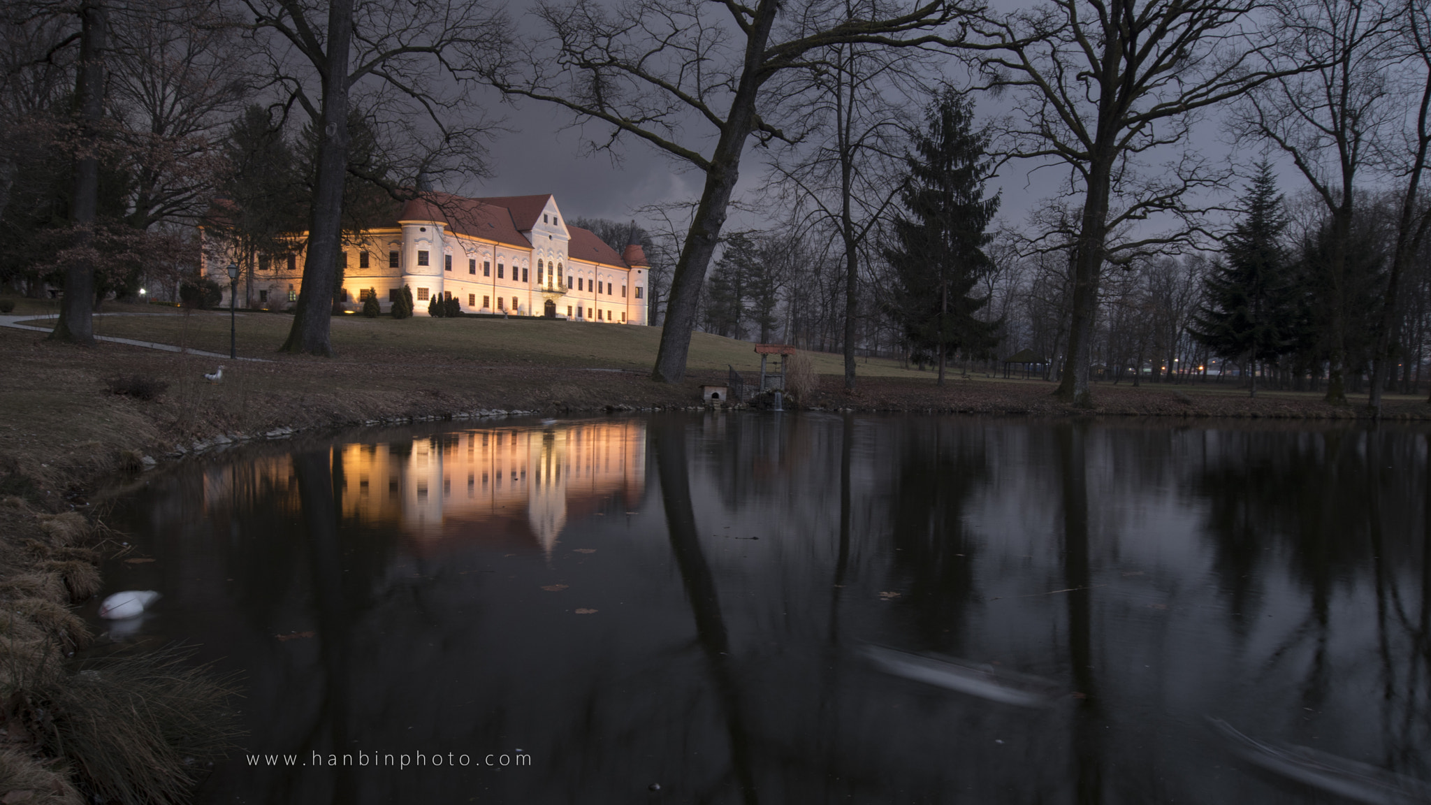 Nikon D5500 + Sigma 10-20mm F3.5 EX DC HSM sample photo. Lužnica dvorac photography