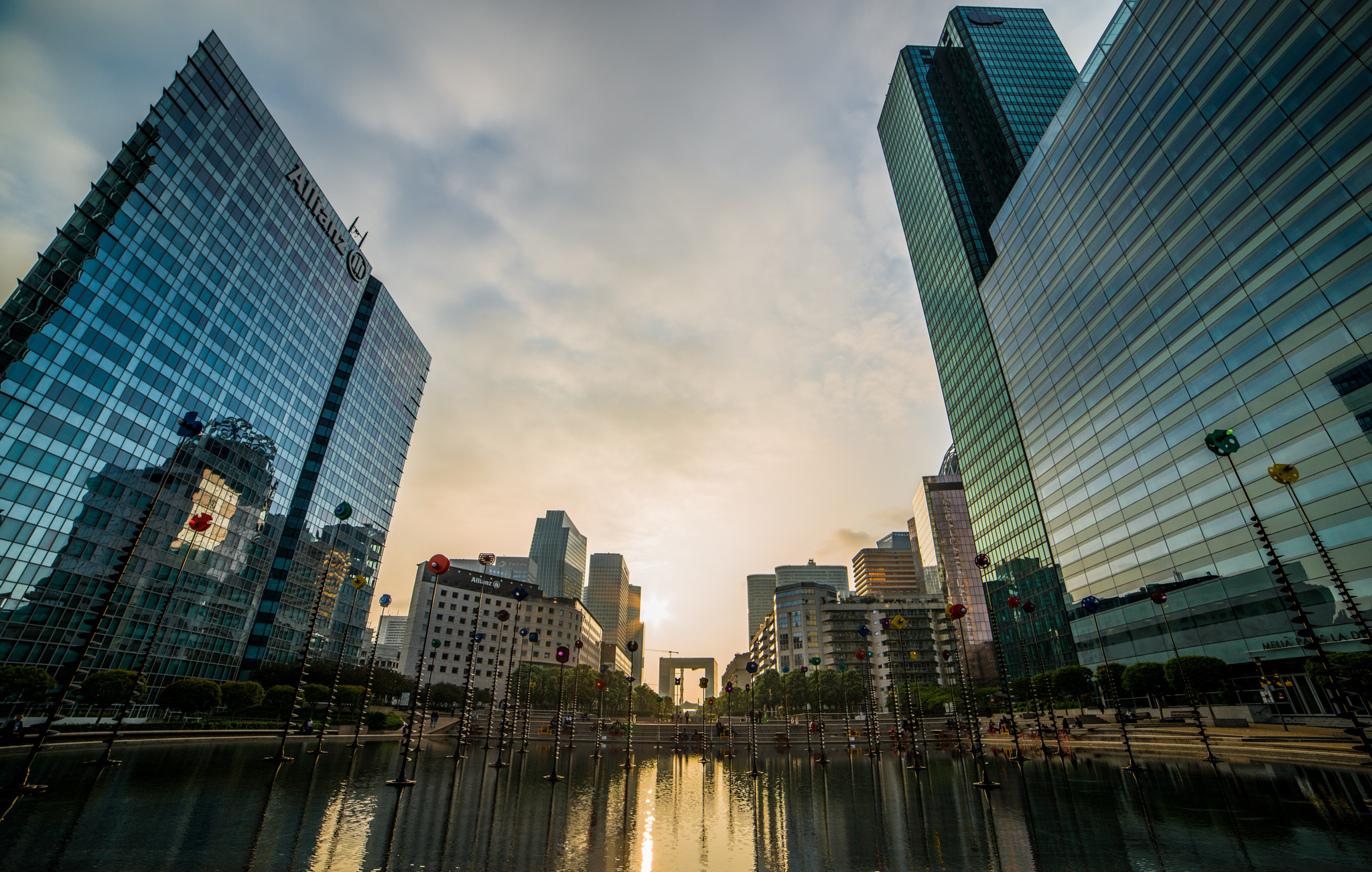 Samyang 14mm F2.8 ED AS IF UMC sample photo. La défense photography