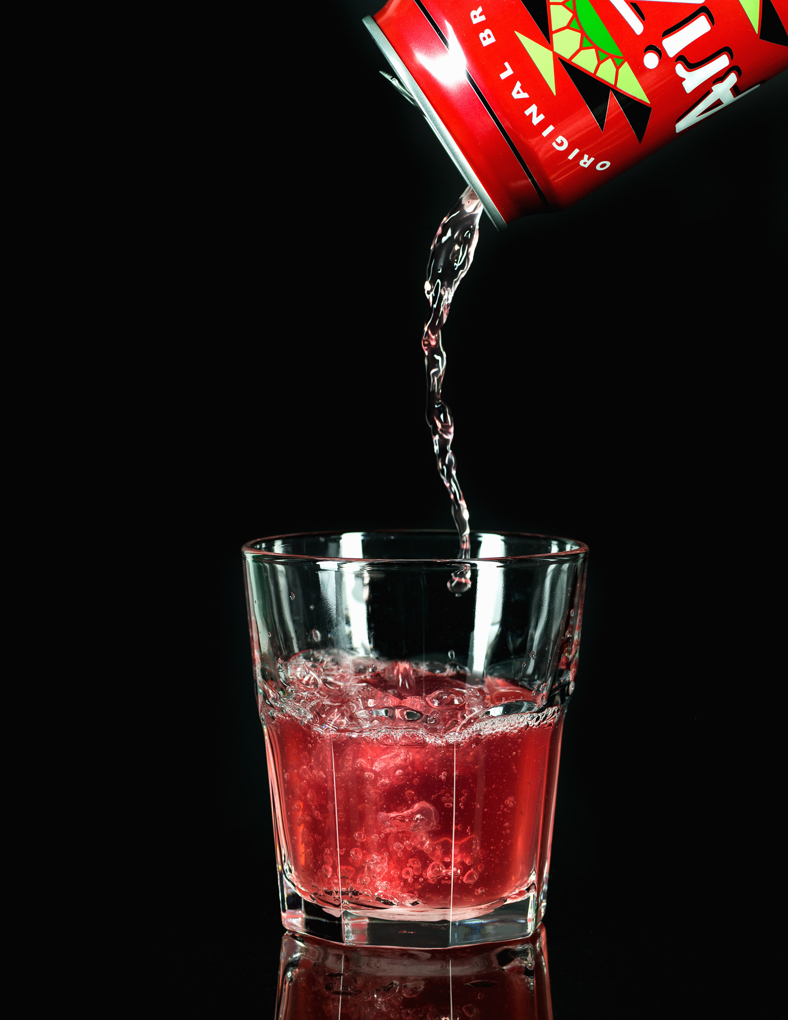 Phase One IQ160 sample photo. Arizona tea pour photography