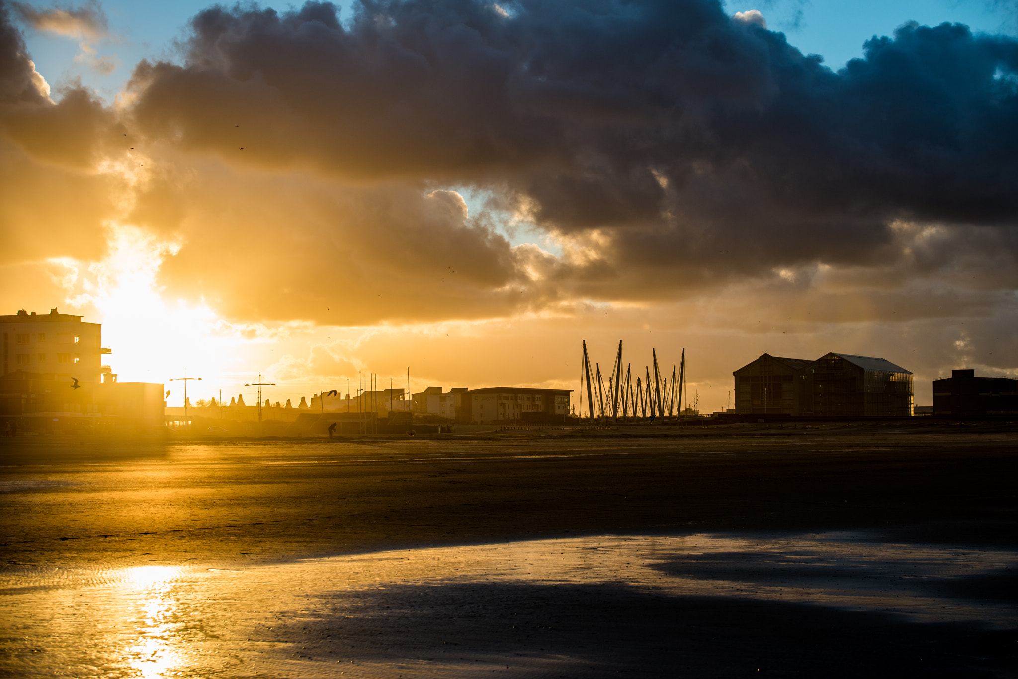 Tamron SP 70-200mm F2.8 Di VC USD sample photo. Sunset explosion photography