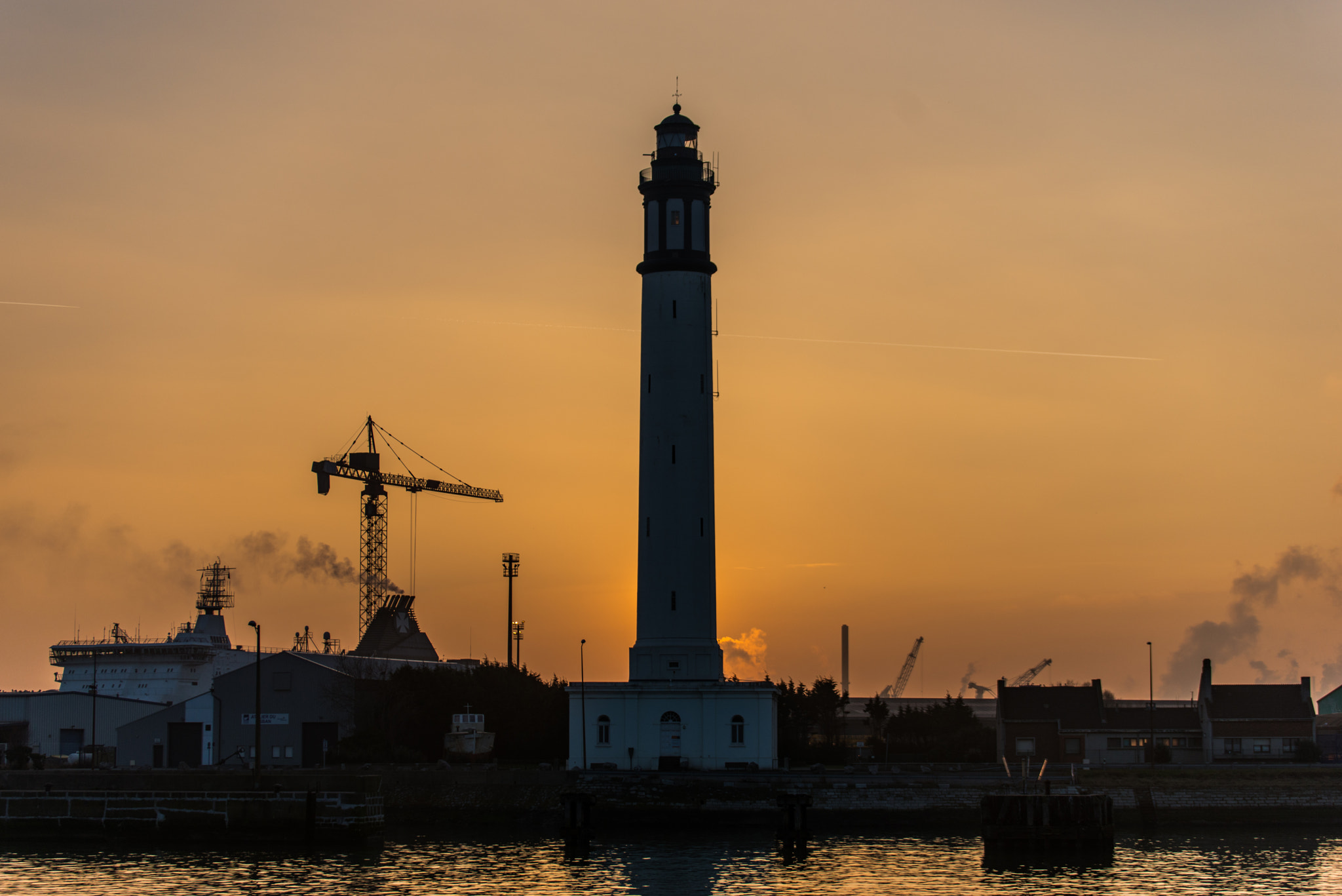 Tamron SP 70-200mm F2.8 Di VC USD sample photo. Phare de dunkerque photography
