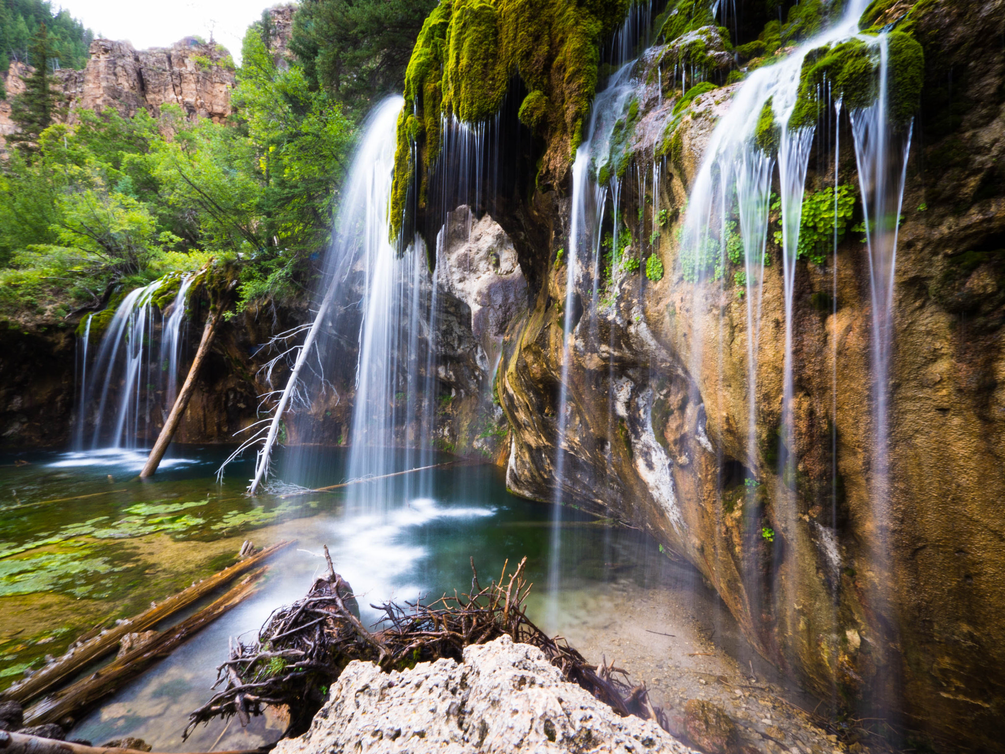 Panasonic Lumix DMC-GH3 + Panasonic Lumix G Vario 7-14mm F4 ASPH sample photo. Breckenridge & hanging lake photography