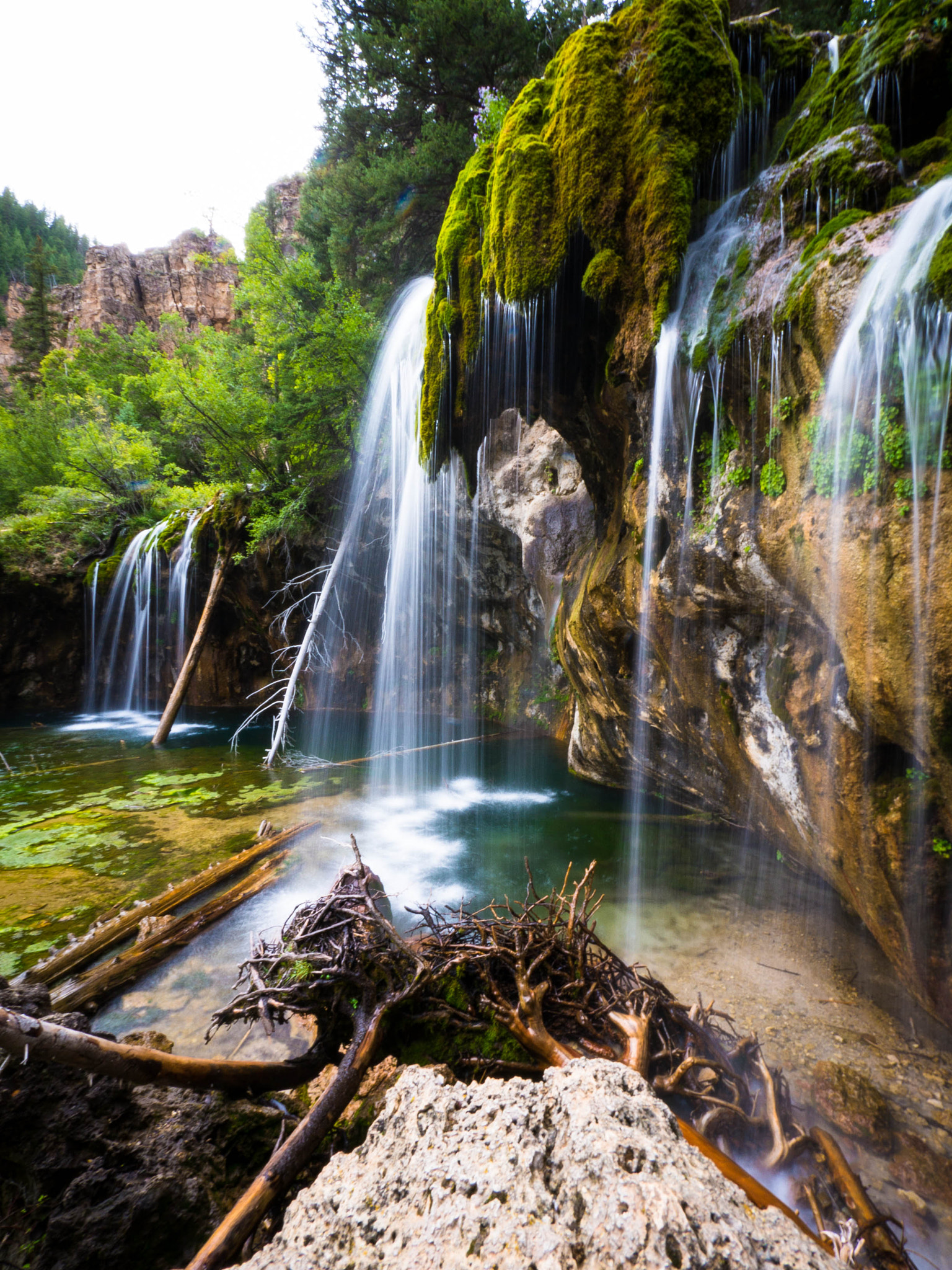 Panasonic Lumix DMC-GH3 + Panasonic Lumix G Vario 7-14mm F4 ASPH sample photo. Breckenridge & hanging lake photography