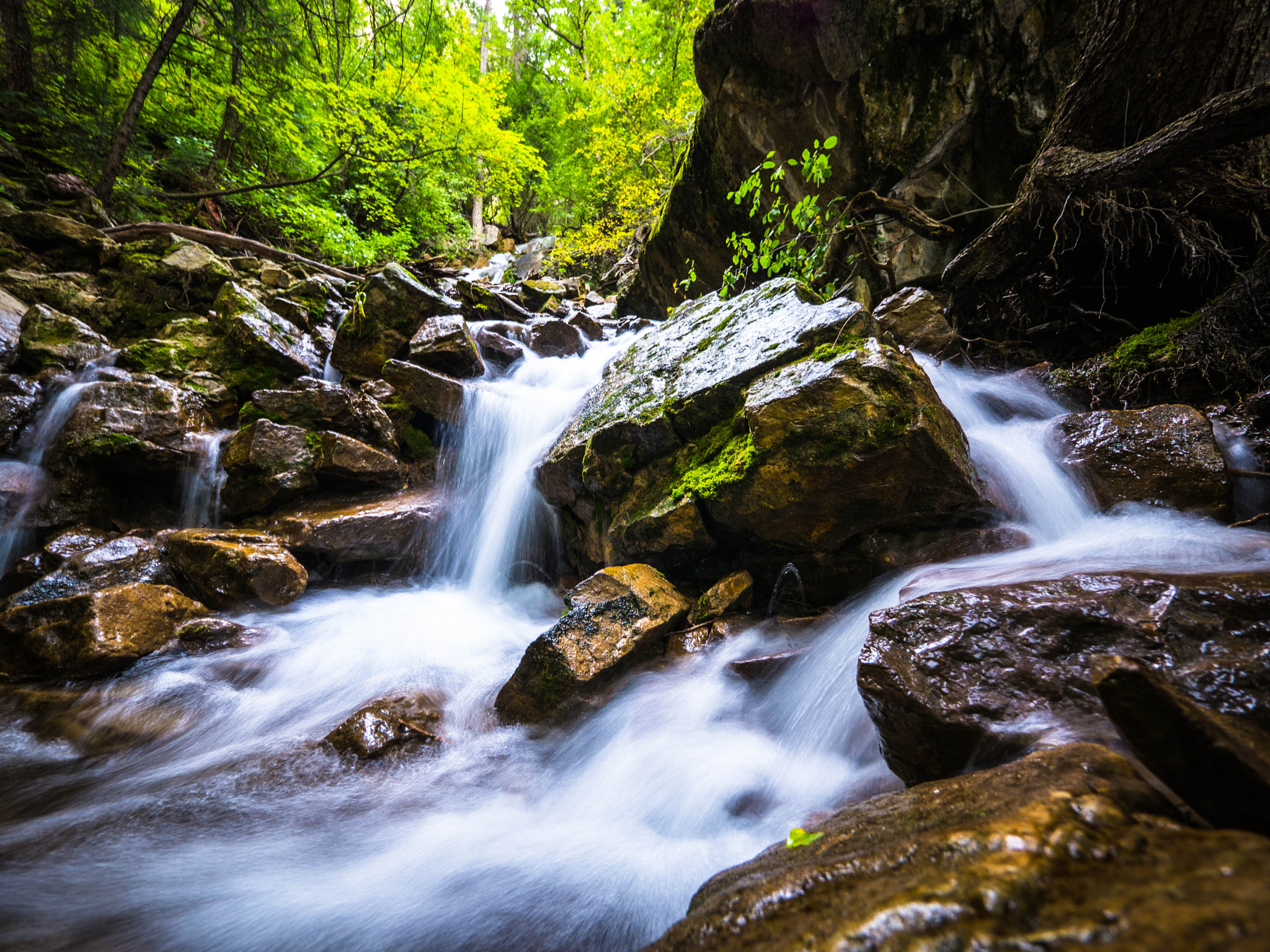 Panasonic Lumix DMC-GH3 + Panasonic Lumix G Vario 7-14mm F4 ASPH sample photo. Breckenridge & hanging lake photography