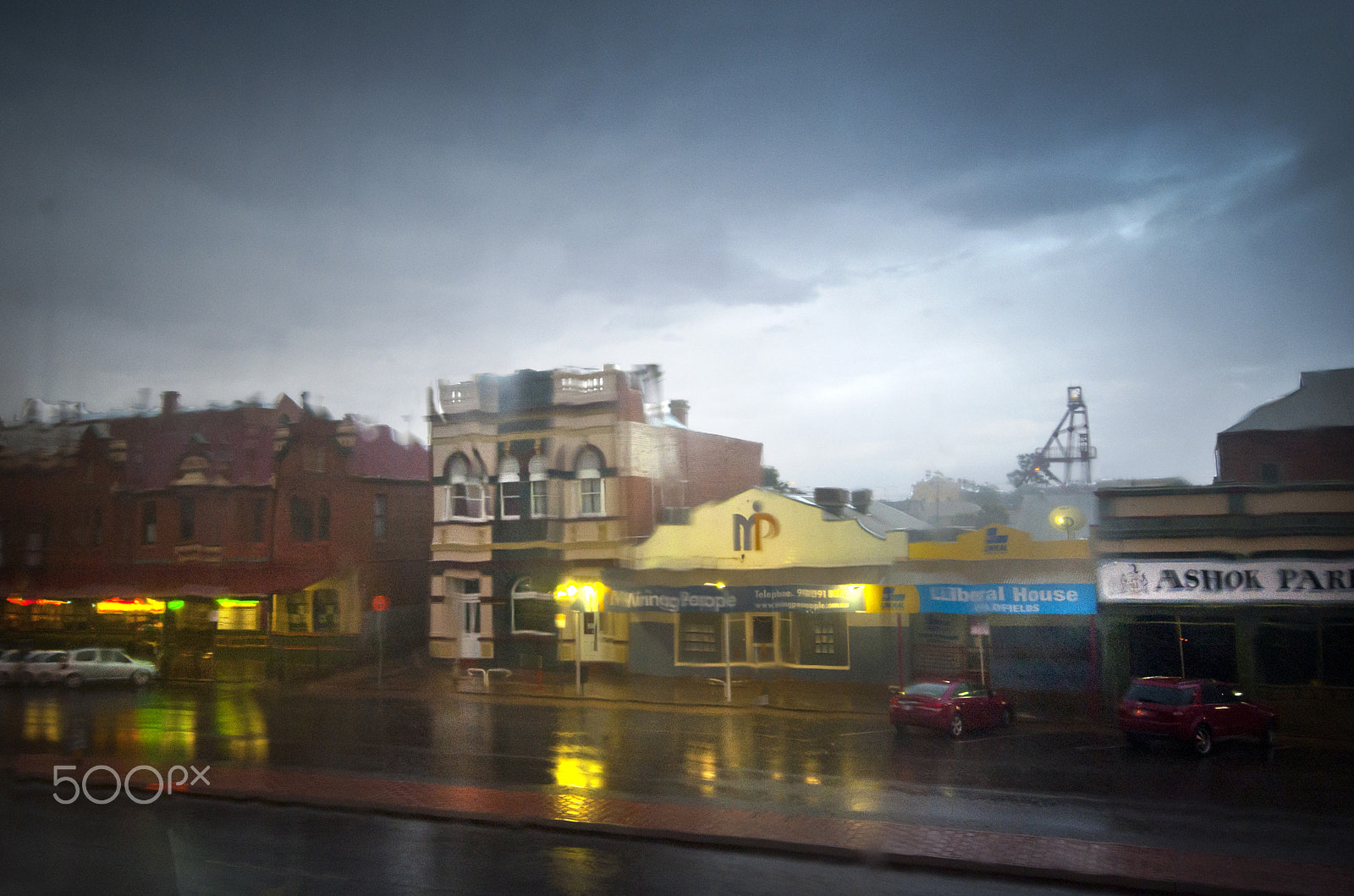 Nikon D300 sample photo. A rainy night in kalgoorlie photography