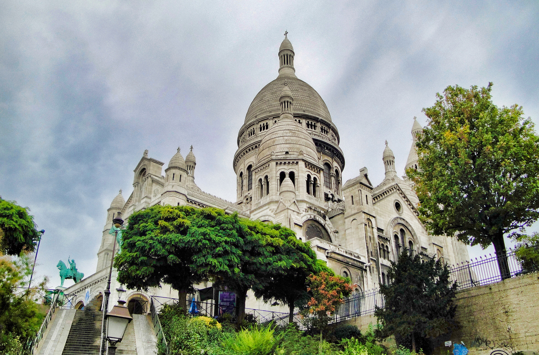 Sony Cyber-shot DSC-W290 sample photo. Sacré cœur basilica study 3 photography