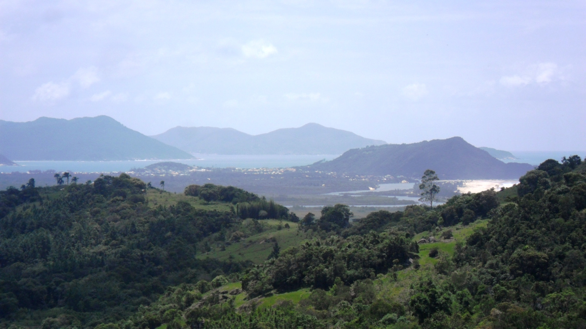 Samsung PL20,PL21 / VLUU PL20,PL21 sample photo. Gamboa beach  santa catarina photography