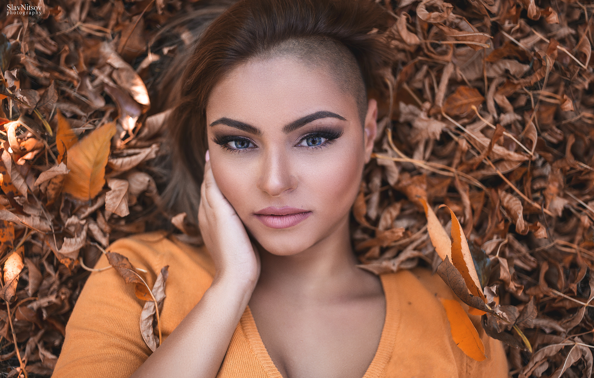 Canon EOS 6D + Canon EF 35mm F2 sample photo. Autumn feelings photography