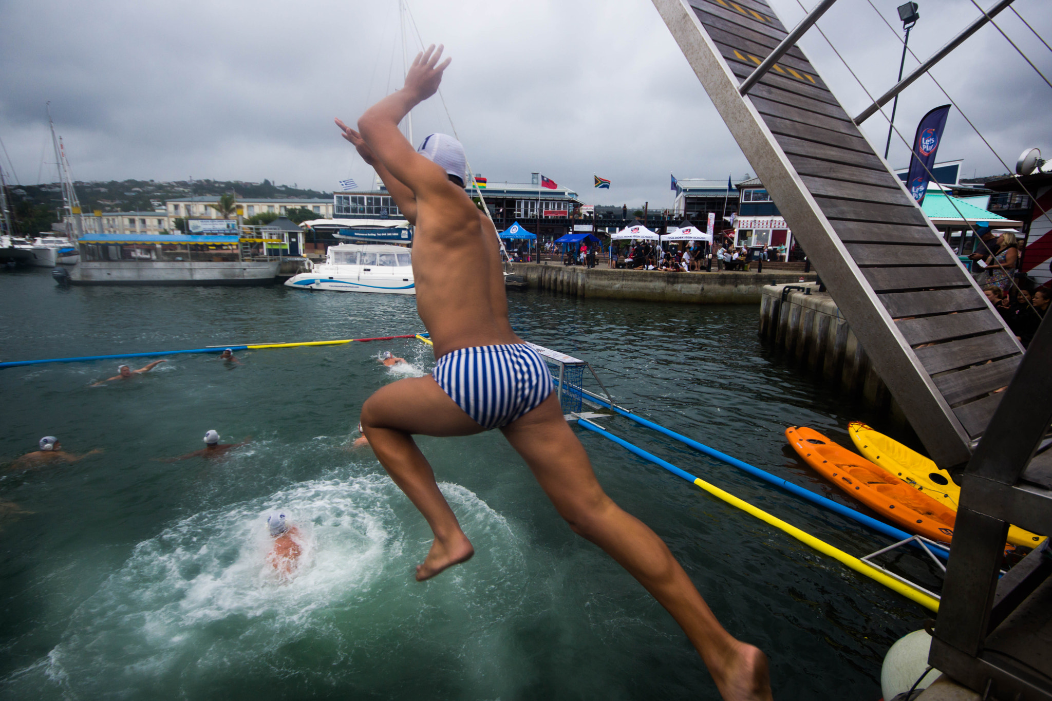 Minolta AF 28-80mm F3.5-5.6 II sample photo. Leap of faith 1 photography