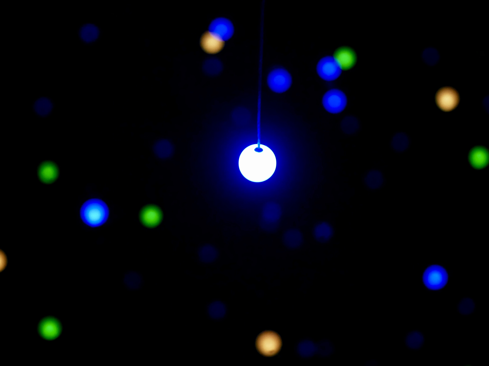 Panasonic Lumix DMC-GX85 (Lumix DMC-GX80 / Lumix DMC-GX7 Mark II) + Olympus M.Zuiko Digital 45mm F1.8 sample photo. #lights photography