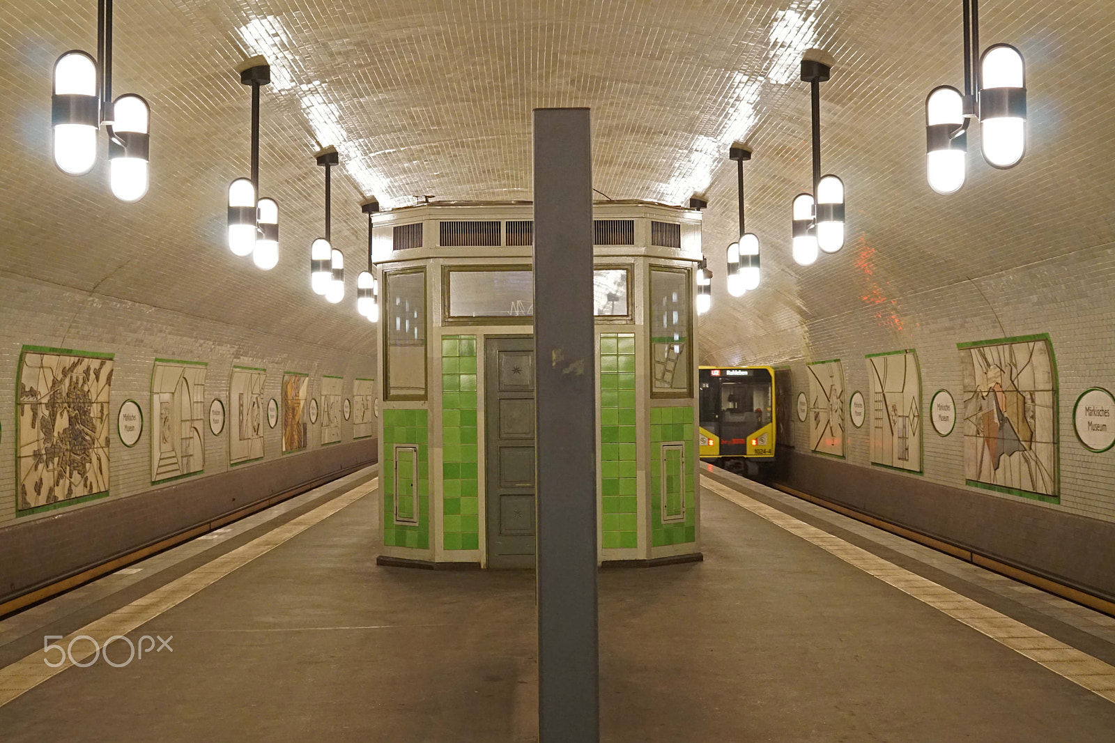 Sony ILCA-77M2 sample photo. Subway station märkisches museum berlin photography