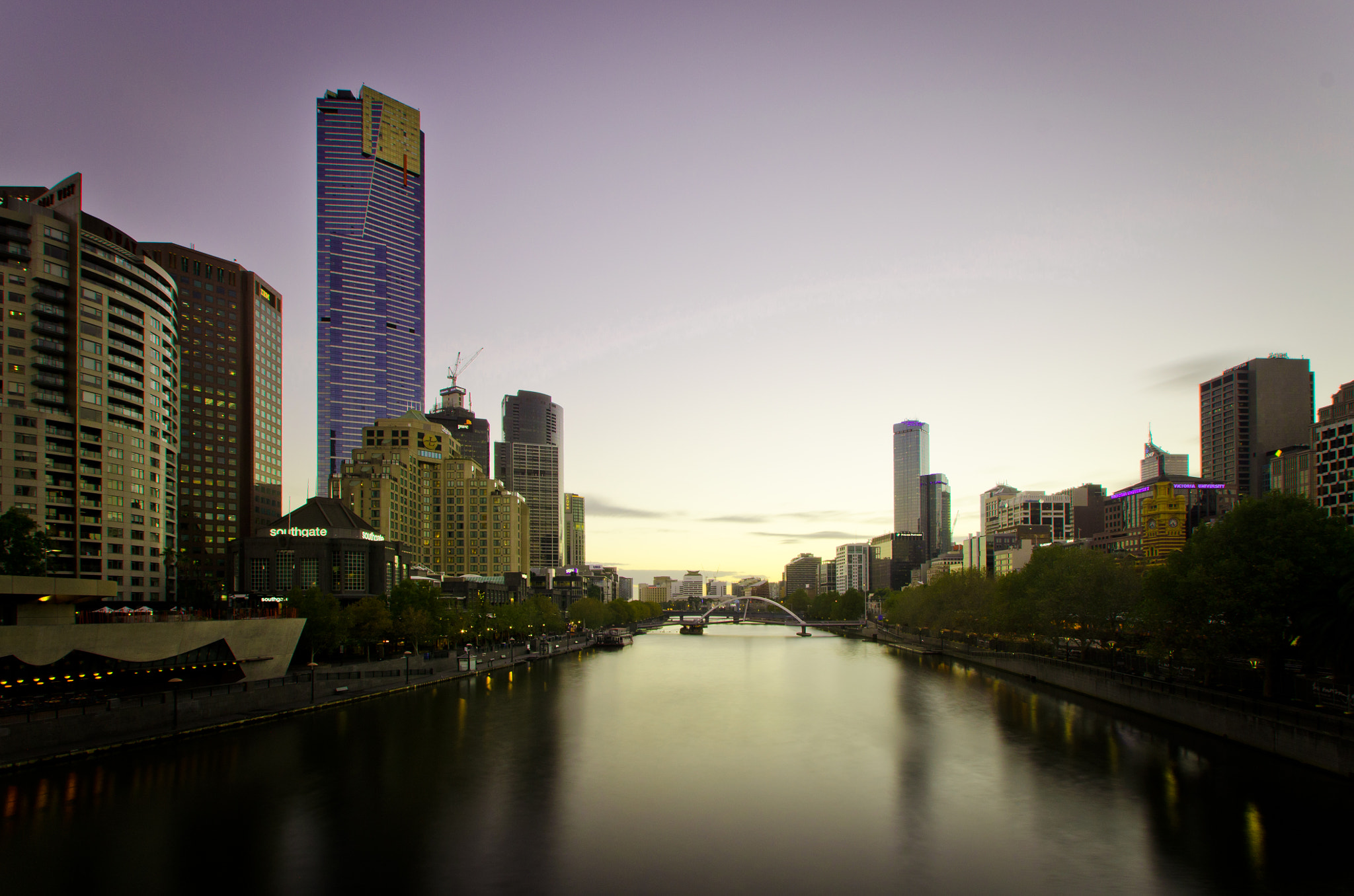 Nikon D5100 + Sigma 10-20mm F4-5.6 EX DC HSM sample photo. Melbourne sunset colpearson photography