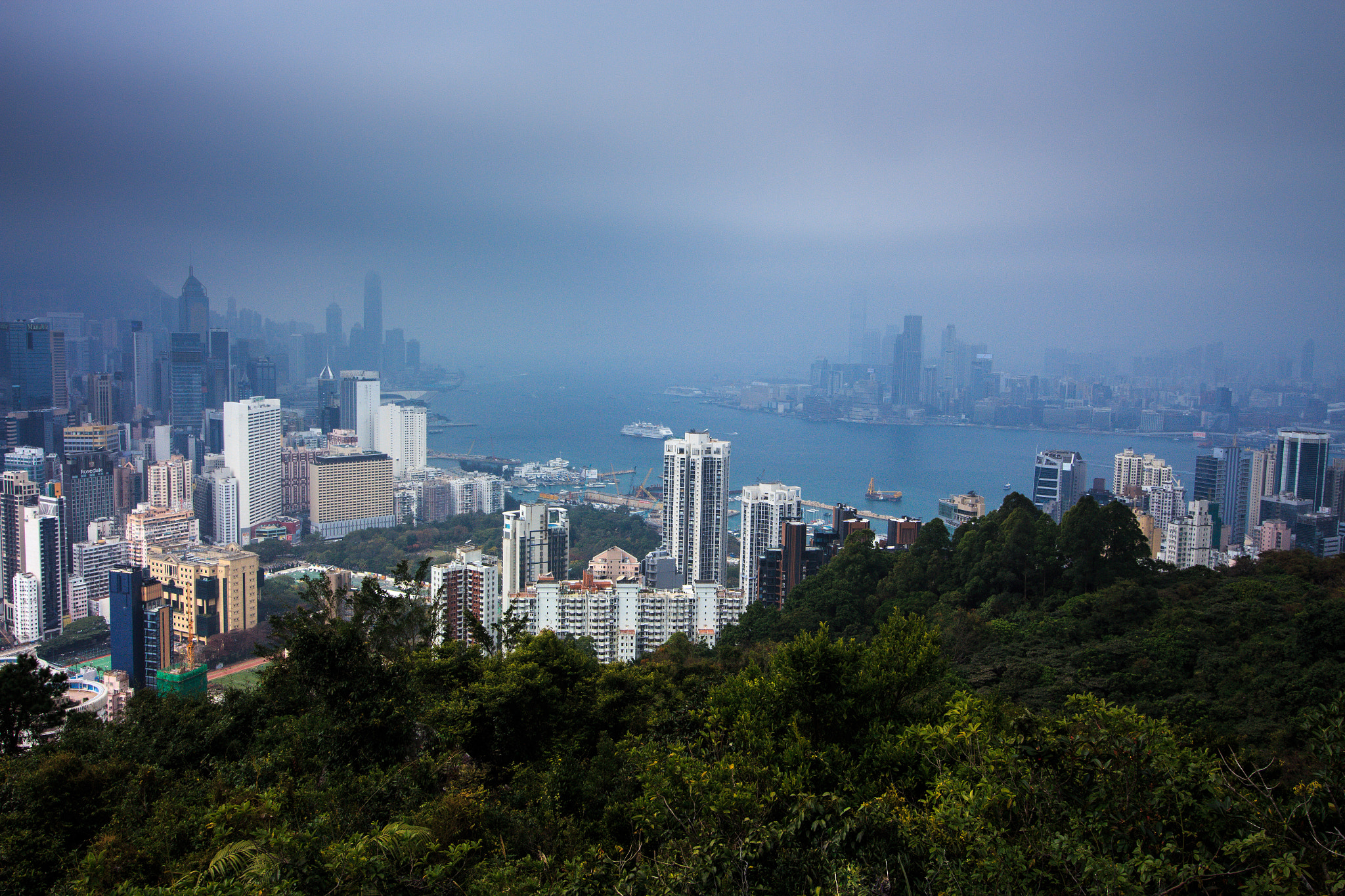 Canon EOS 650D (EOS Rebel T4i / EOS Kiss X6i) sample photo. View of hong kong photography