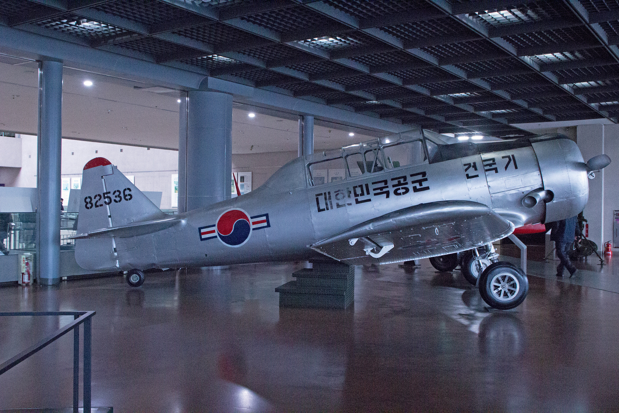 Canon EOS 60D sample photo. Roc - harvard t6 photography