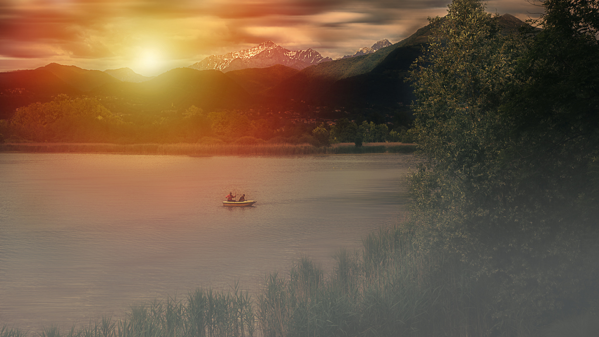 Sony SLT-A65 (SLT-A65V) sample photo. Pusiano lake photography