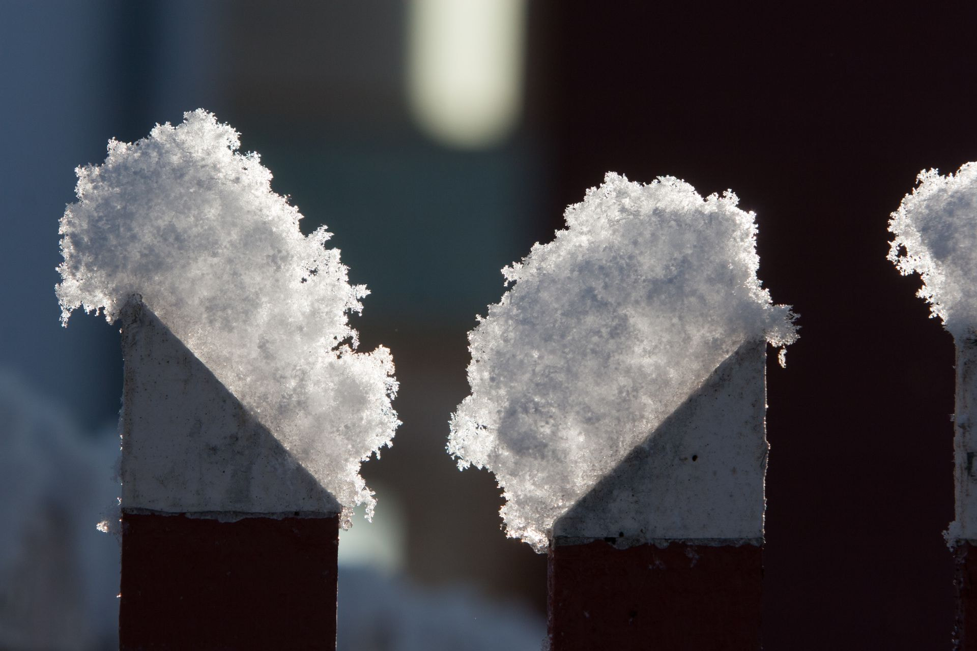 Canon EF 70-200mm F2.8L IS USM sample photo. Schnee auf zaun photography