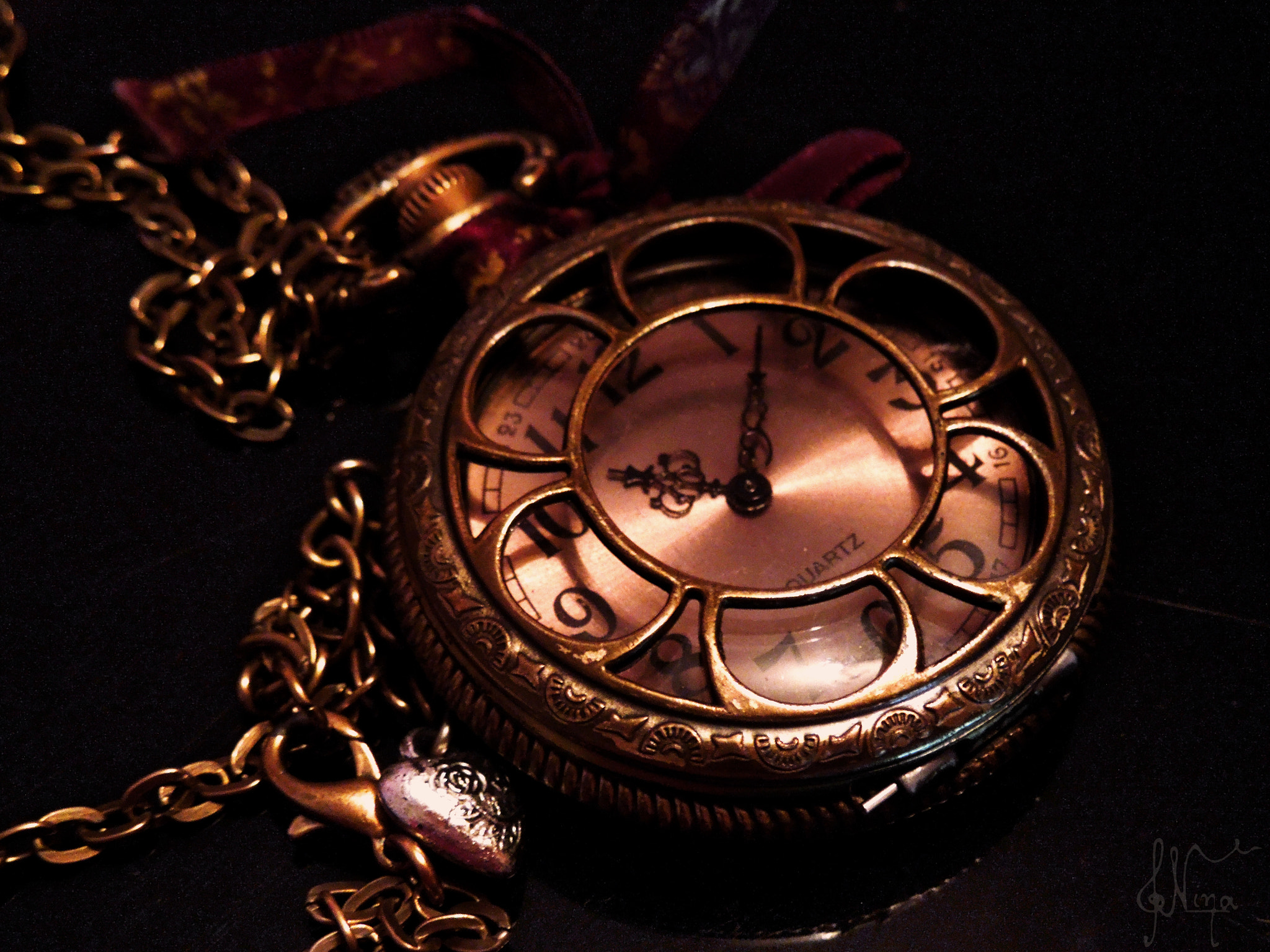 Nikon Coolpix S8200 sample photo. Pocket watch photography