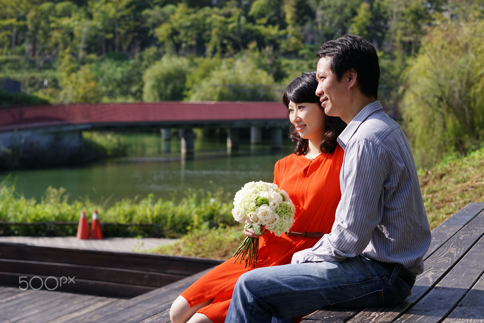 Sony Planar T* 85mm F1.4 ZA sample photo. Feel the love photography