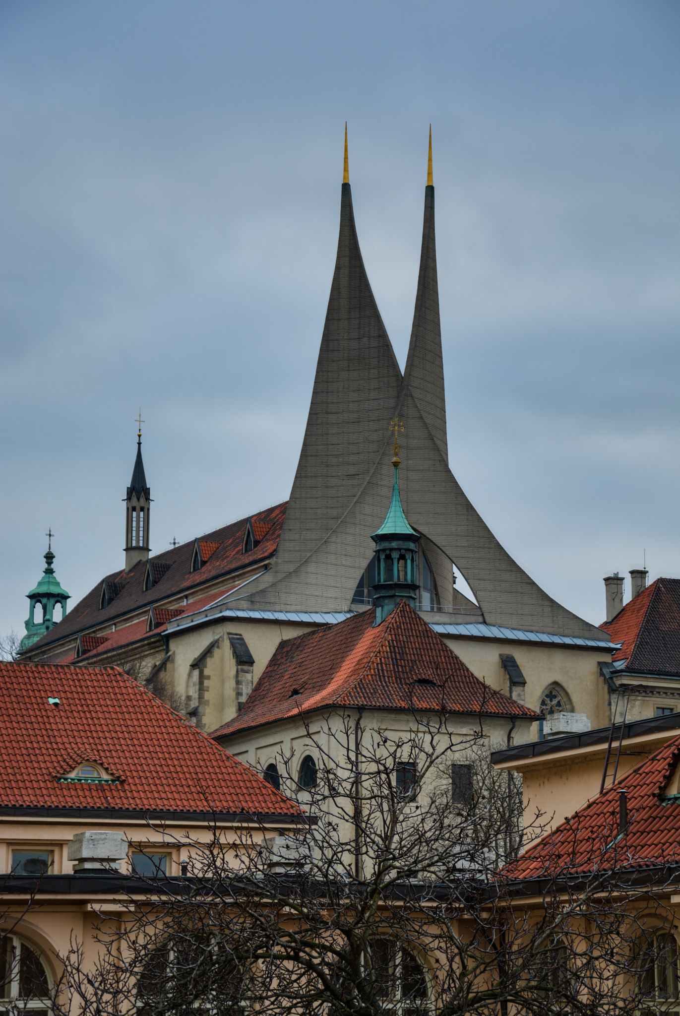 18.00 - 105.00 mm f/3.5 - 5.6 sample photo. Church of s. marie emauzice/ prague hdr photography