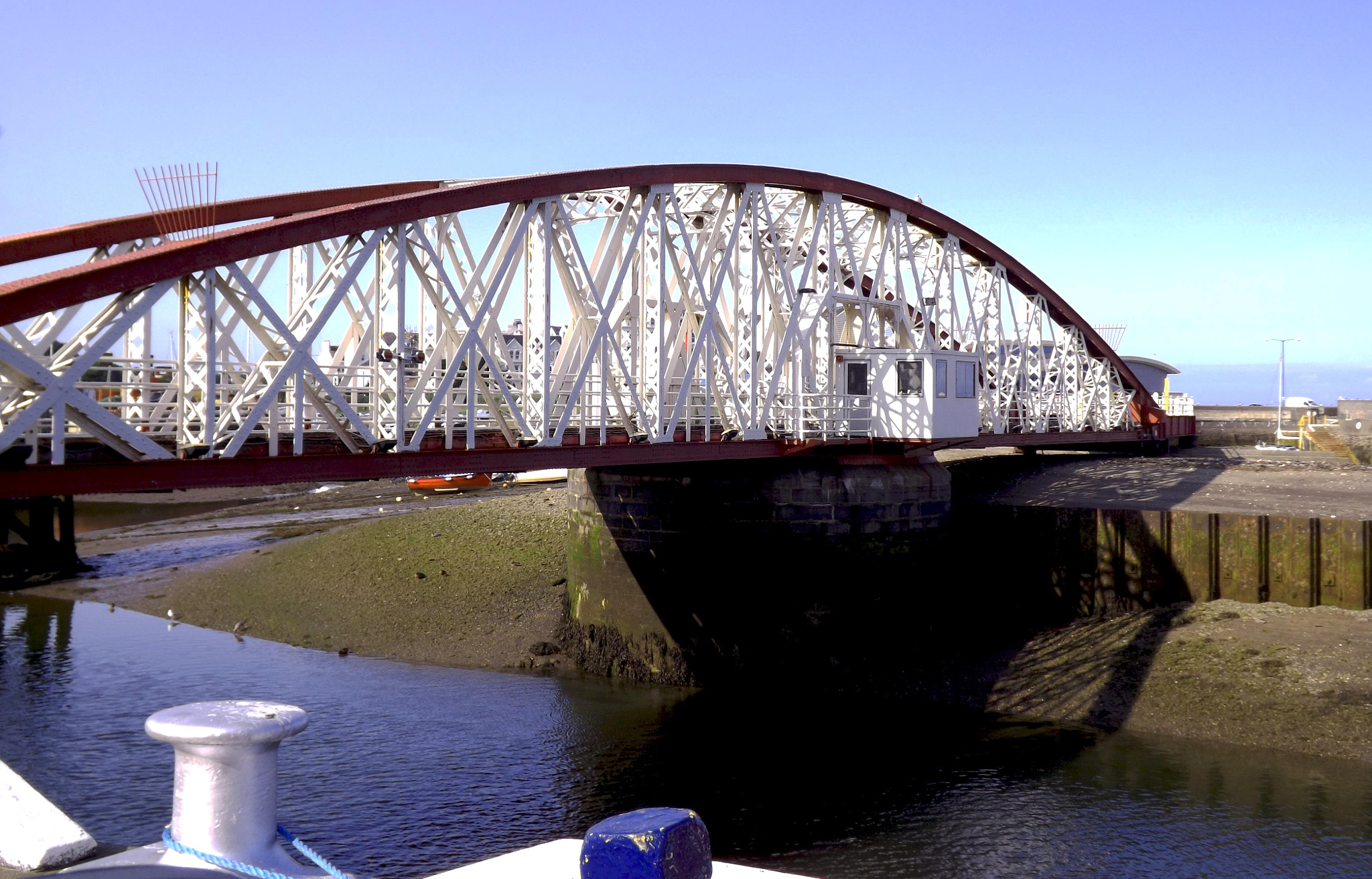 Fujifilm FinePix S4200 sample photo. Ramsey swingbridge photography