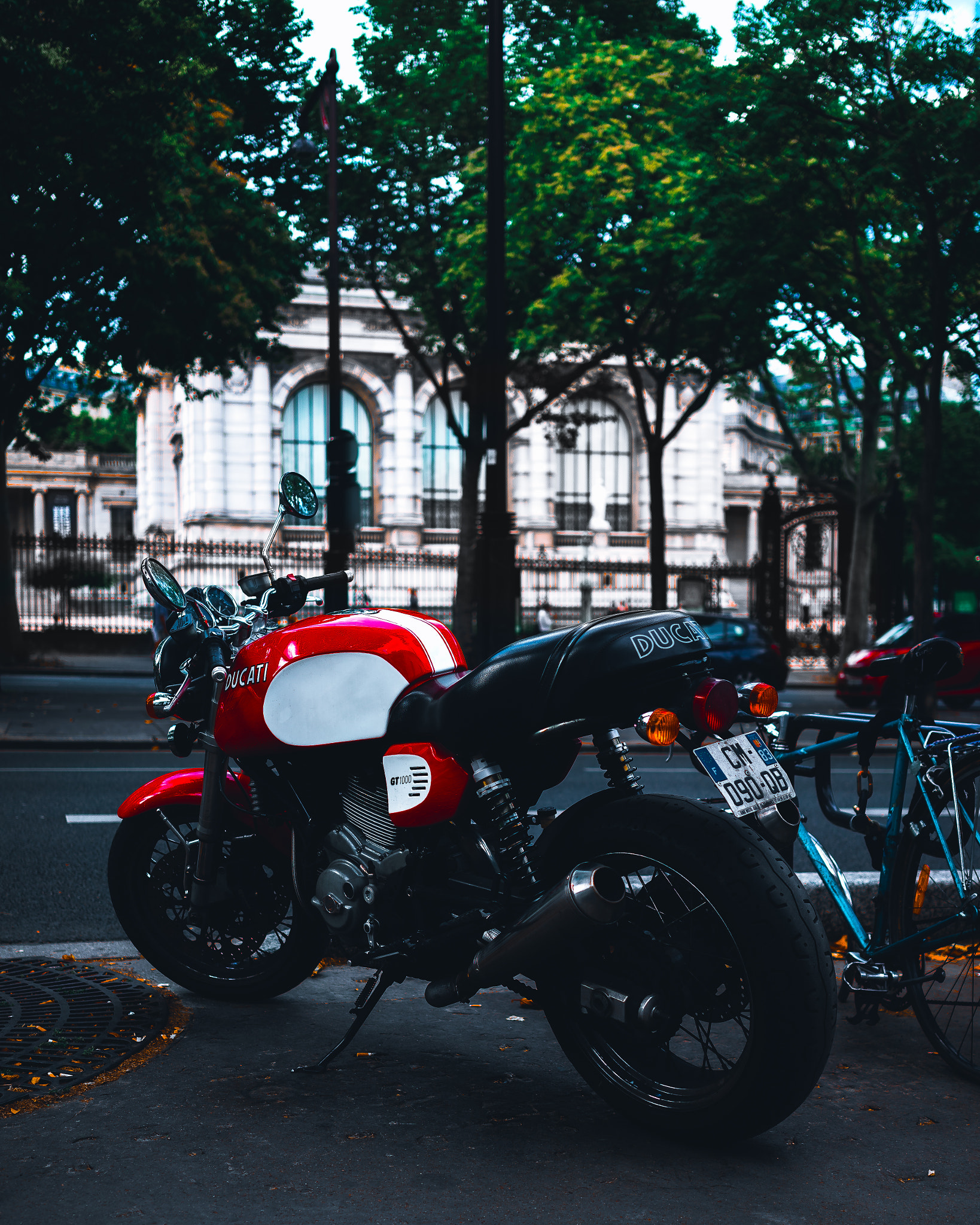 Sony a7 + Sony Sonnar T* FE 35mm F2.8 ZA sample photo. D u c a t i photography