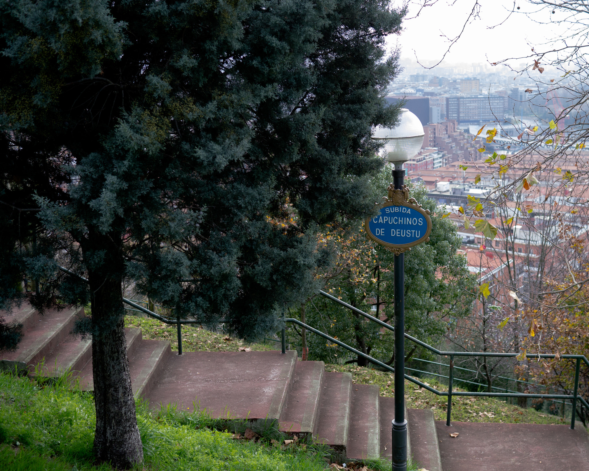 Panasonic Lumix DMC-GX1 sample photo. Bilbao, subida capuchinos de deustu photography