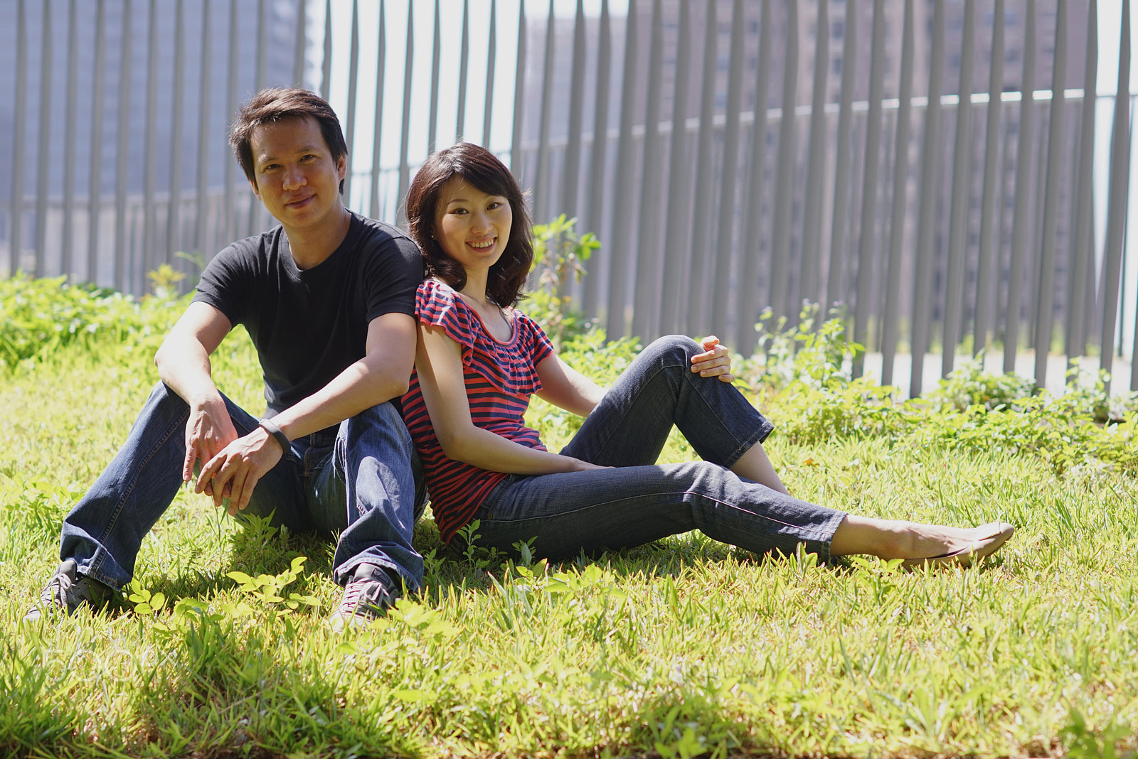 Sony Planar T* 85mm F1.4 ZA sample photo. Feel the love photography