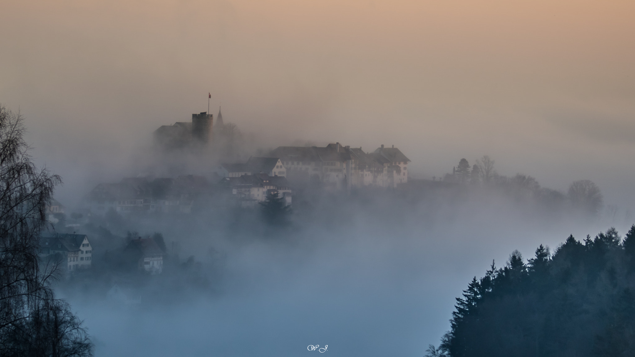 Sony 75-300mm F4.5-5.6 sample photo. Regensberg photography
