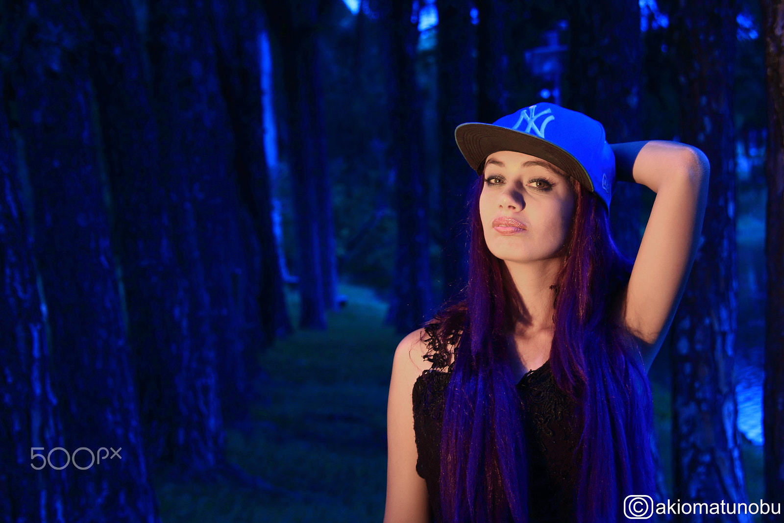 Canon EOS 600D (Rebel EOS T3i / EOS Kiss X5) sample photo. In the blue jungle - mc sabrina photography