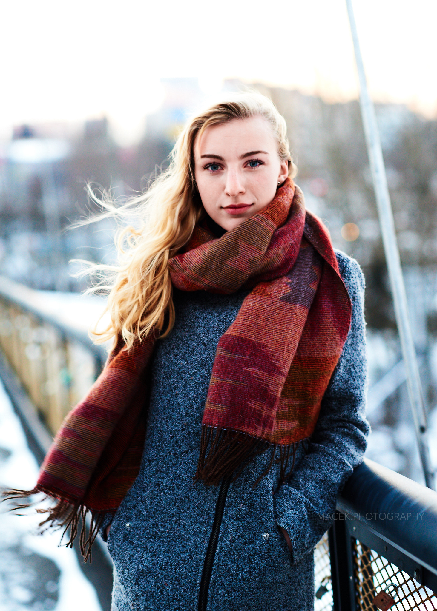 Nikon AF-S Nikkor 85mm F1.4G sample photo. Chilly wind photography