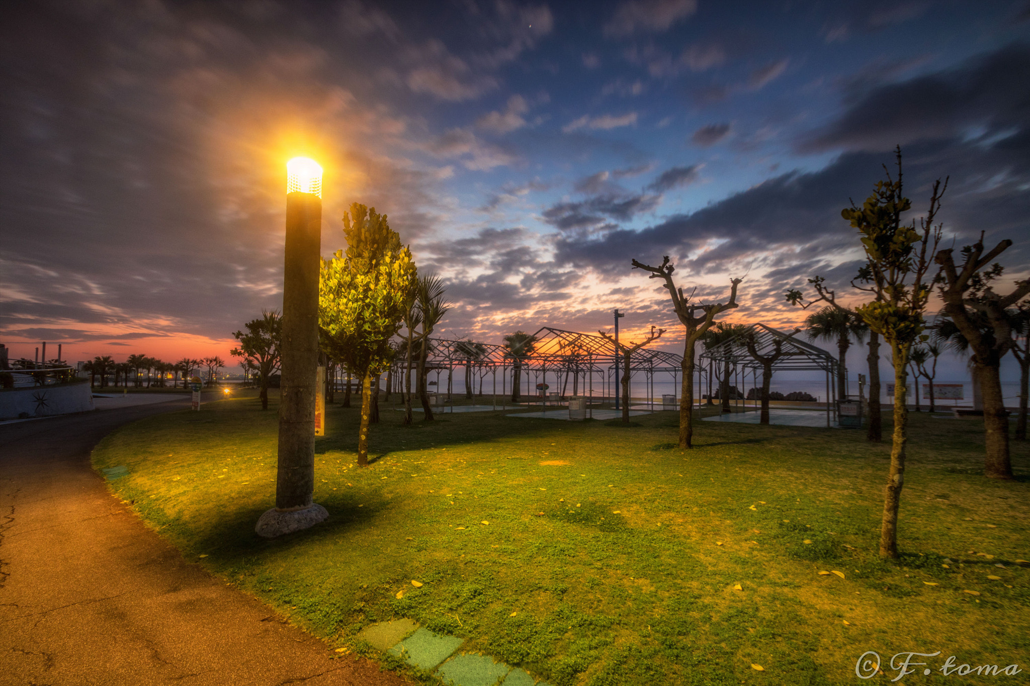 Sigma 10-20mm F3.5 EX DC HSM sample photo. Time to go home photography