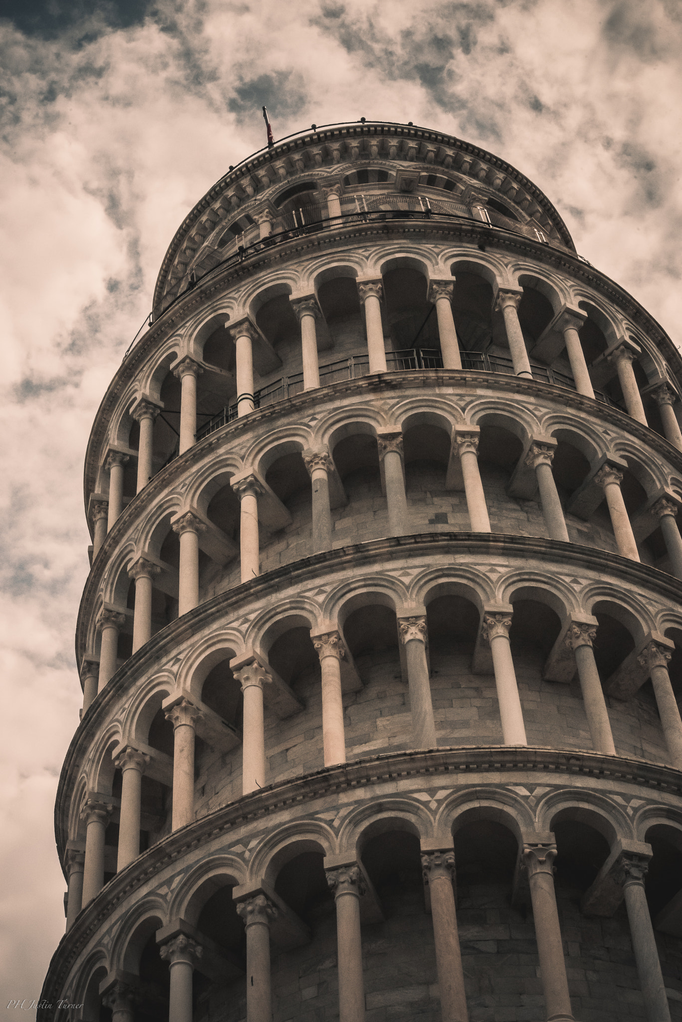 Sigma 70-300mm F4-5.6 APO DG Macro sample photo. Leaning tower pisa photography