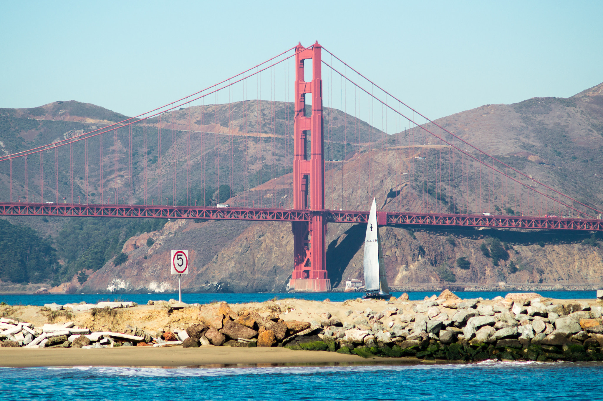 Sony SLT-A58 + Minolta AF 70-210mm F4 Macro sample photo. Golden gate bridge photography