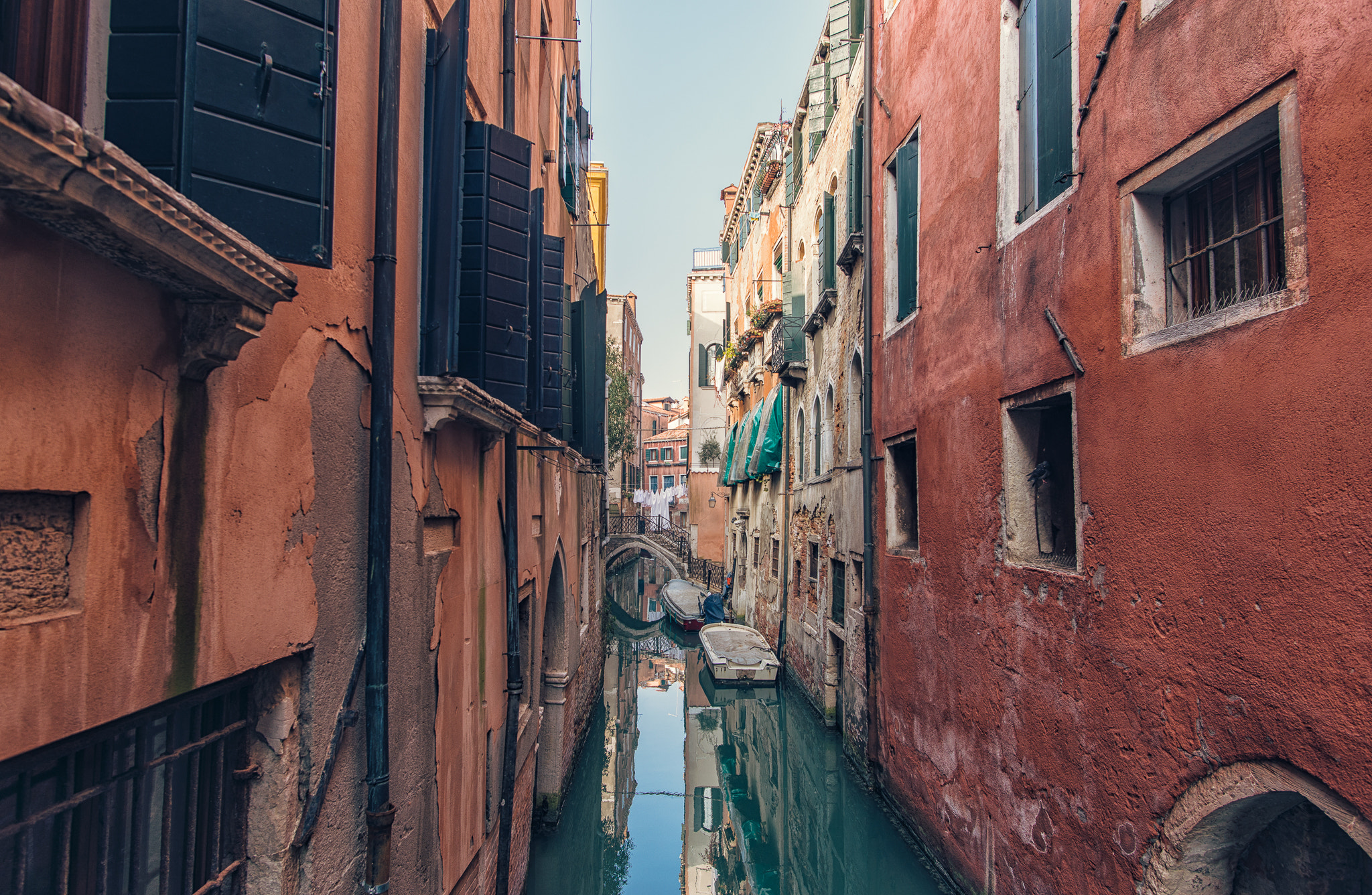 Nikon D610 + Nikon AF-S Nikkor 20mm F1.8G ED sample photo. Lost in venice photography