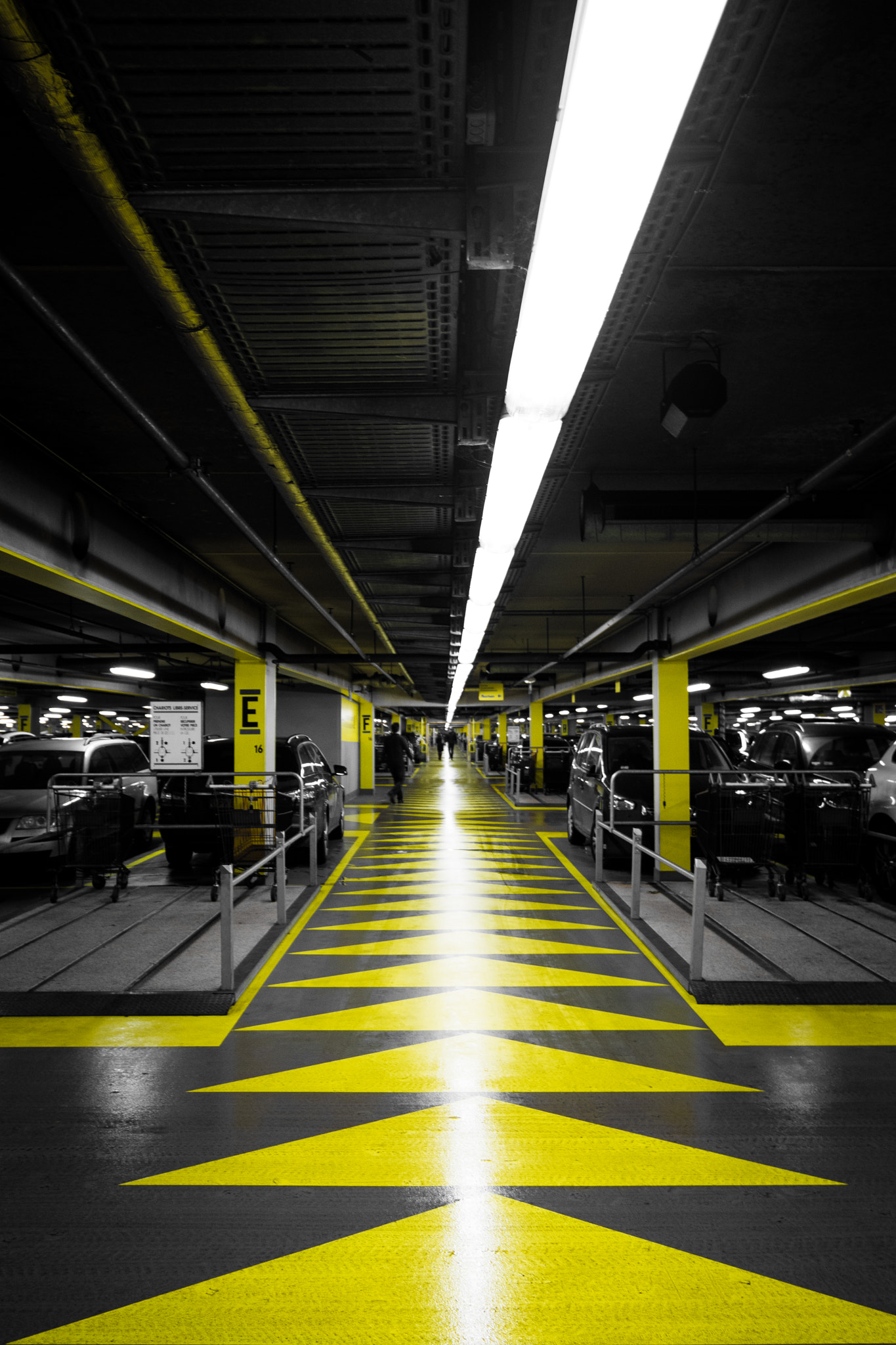 Tokina AT-X Pro 12-24mm F4 (IF) DX sample photo. Parking photography