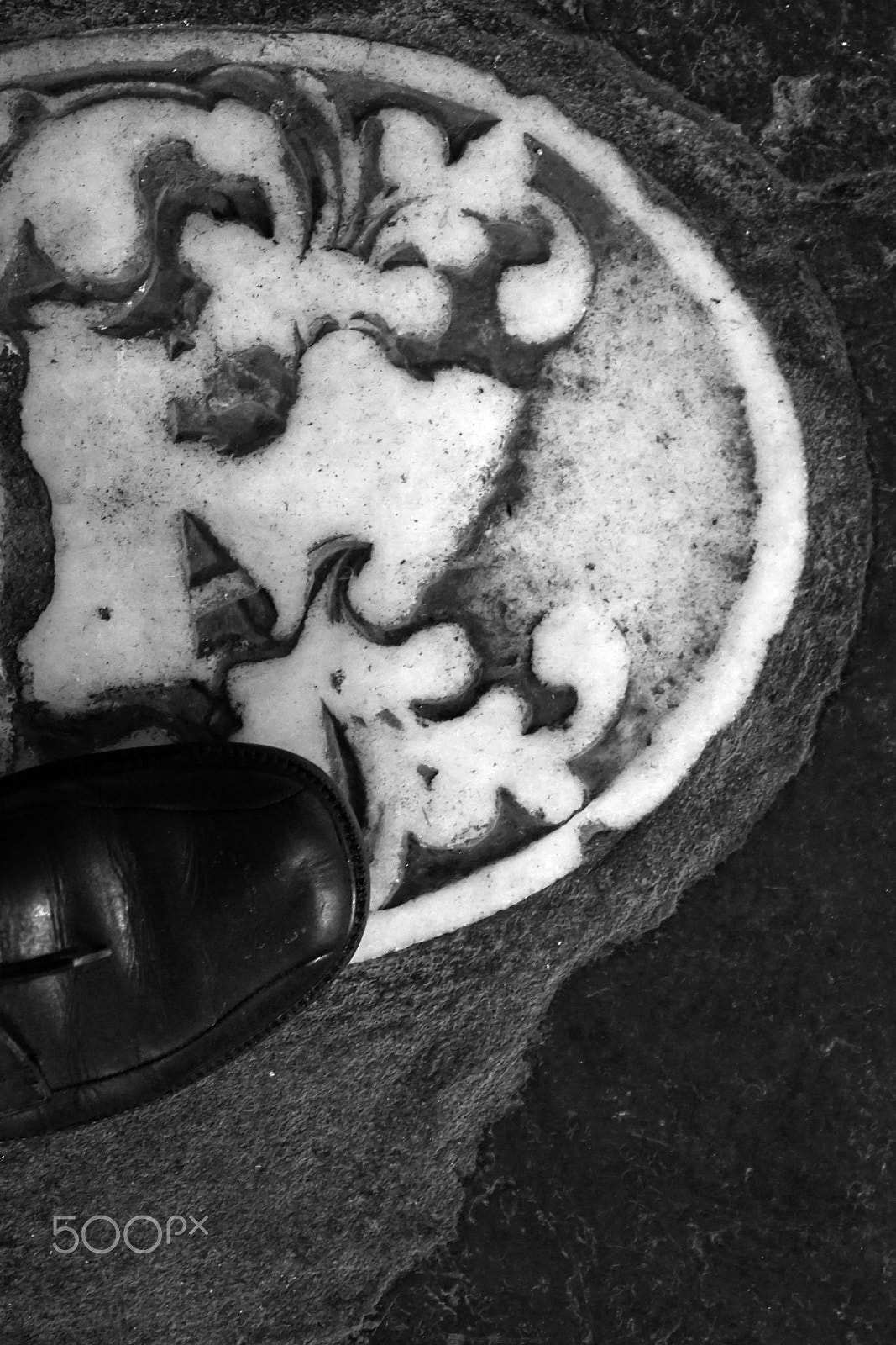 Sony a7 sample photo. It's beneath my foot. photography