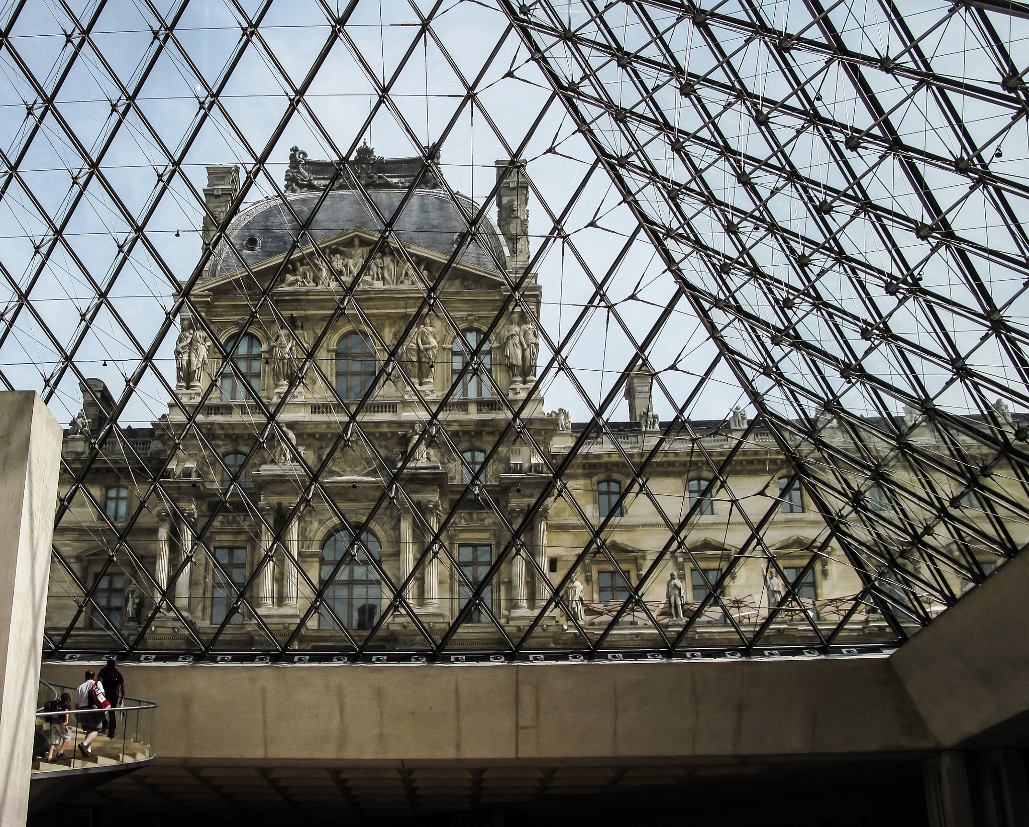 Canon PowerShot A2100 IS sample photo. Louvre.paris photography