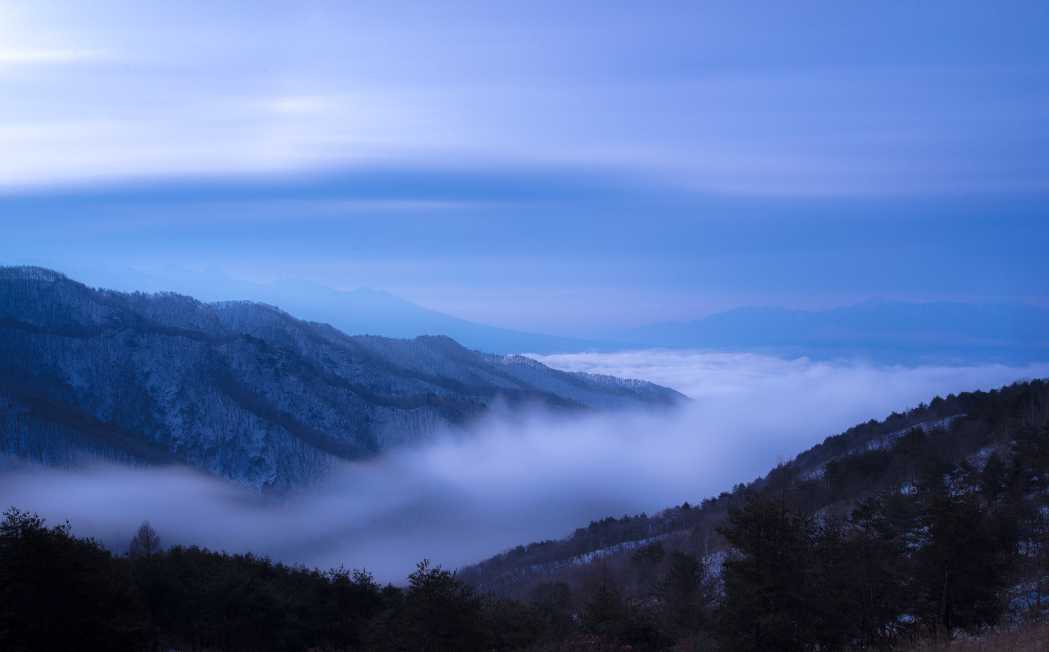 ZEISS Otus 28mm F1.4 sample photo. Sea ​​of ​​clouds photography