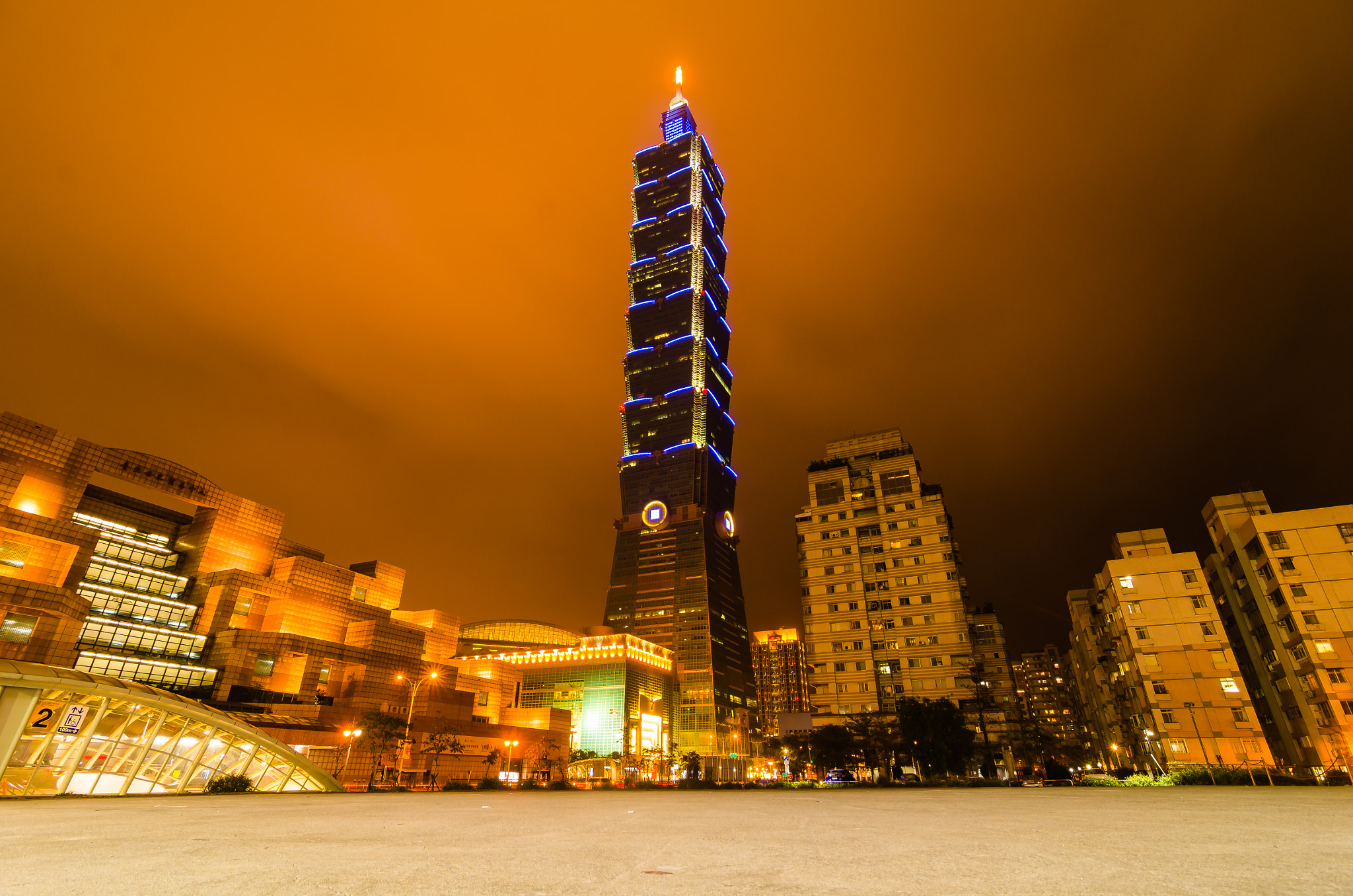 Tokina AT-X Pro 11-16mm F2.8 DX sample photo. Taipei 101 tower photography