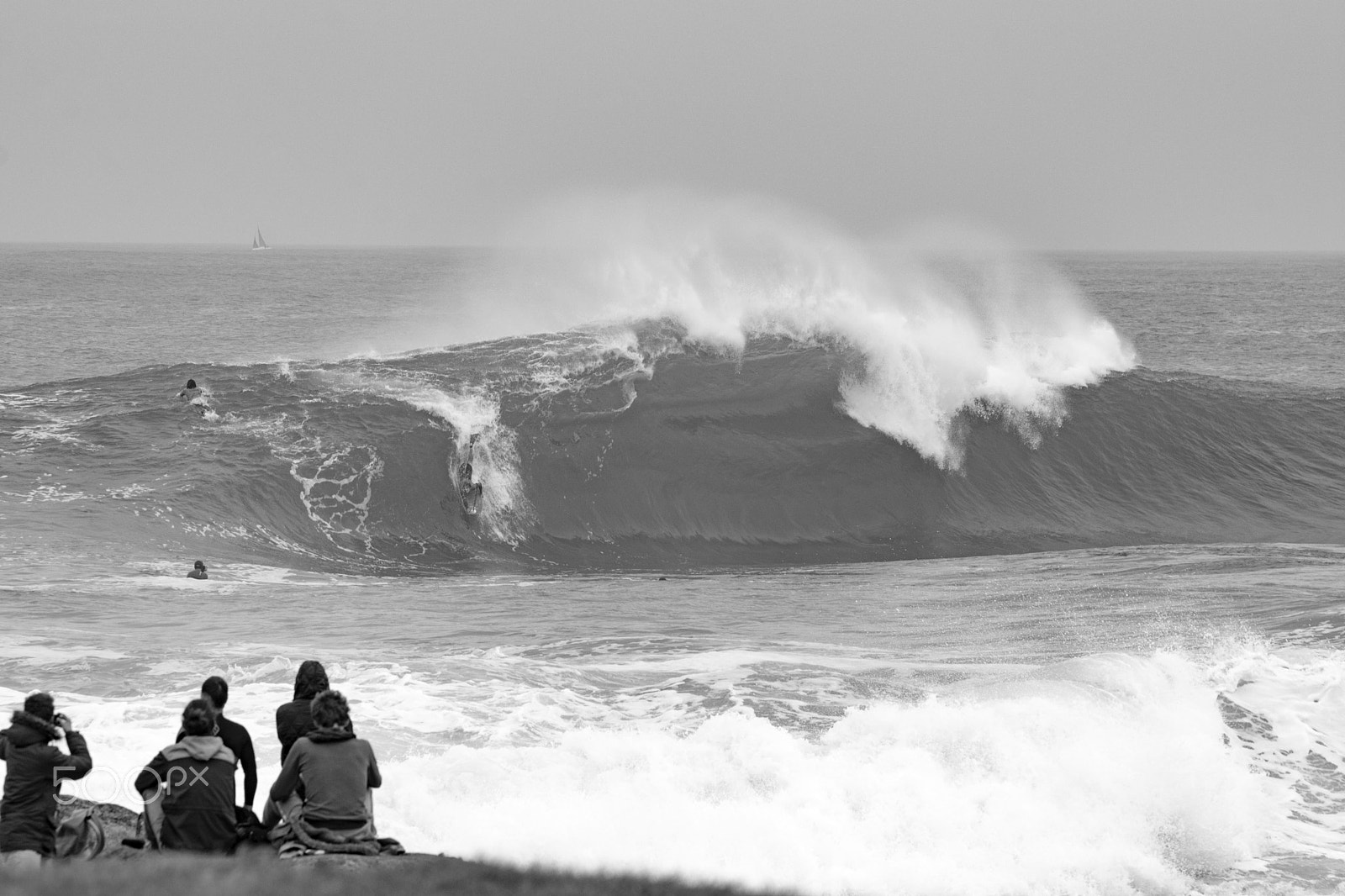 Nikon D7100 + Sigma 70-200mm F2.8 EX DG Macro HSM II sample photo. Two times world champ, plc, chasing our local slab during the annaelle challenge 2014. photography