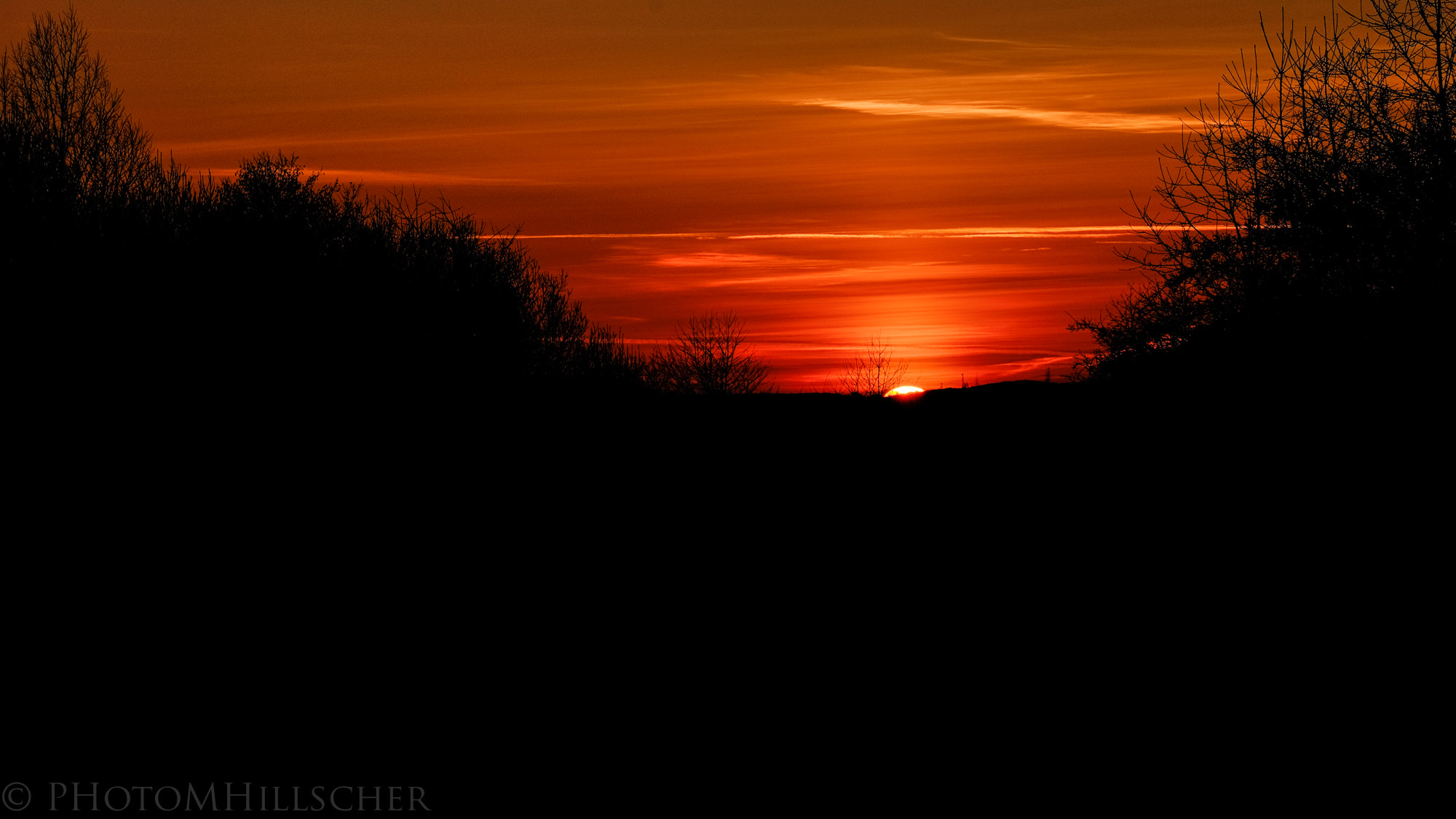 Fujifilm X-T1 + Fujifilm XF 90mm F2 R LM WR sample photo. Gerade noch geschfft (just still open ..) photography