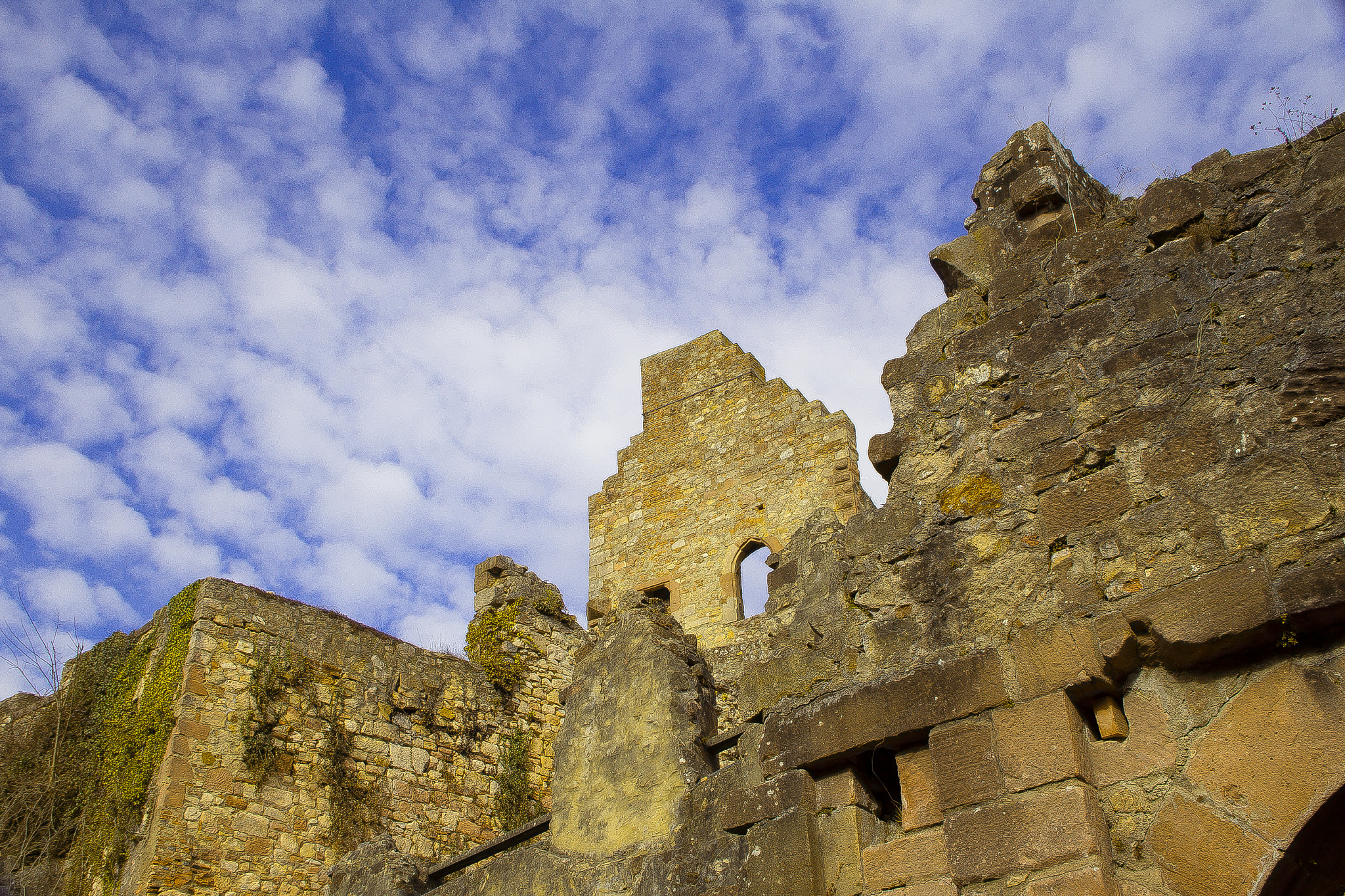 Canon EF-S 18-135mm F3.5-5.6 IS sample photo. Ruins photography