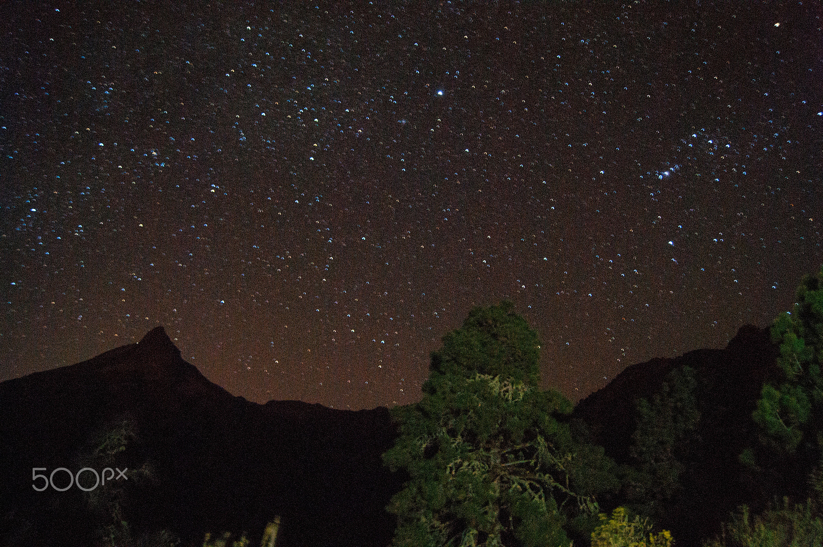 Sony Alpha DSLR-A380 + Sony DT 18-55mm F3.5-5.6 SAM sample photo. Orion over volcano photography