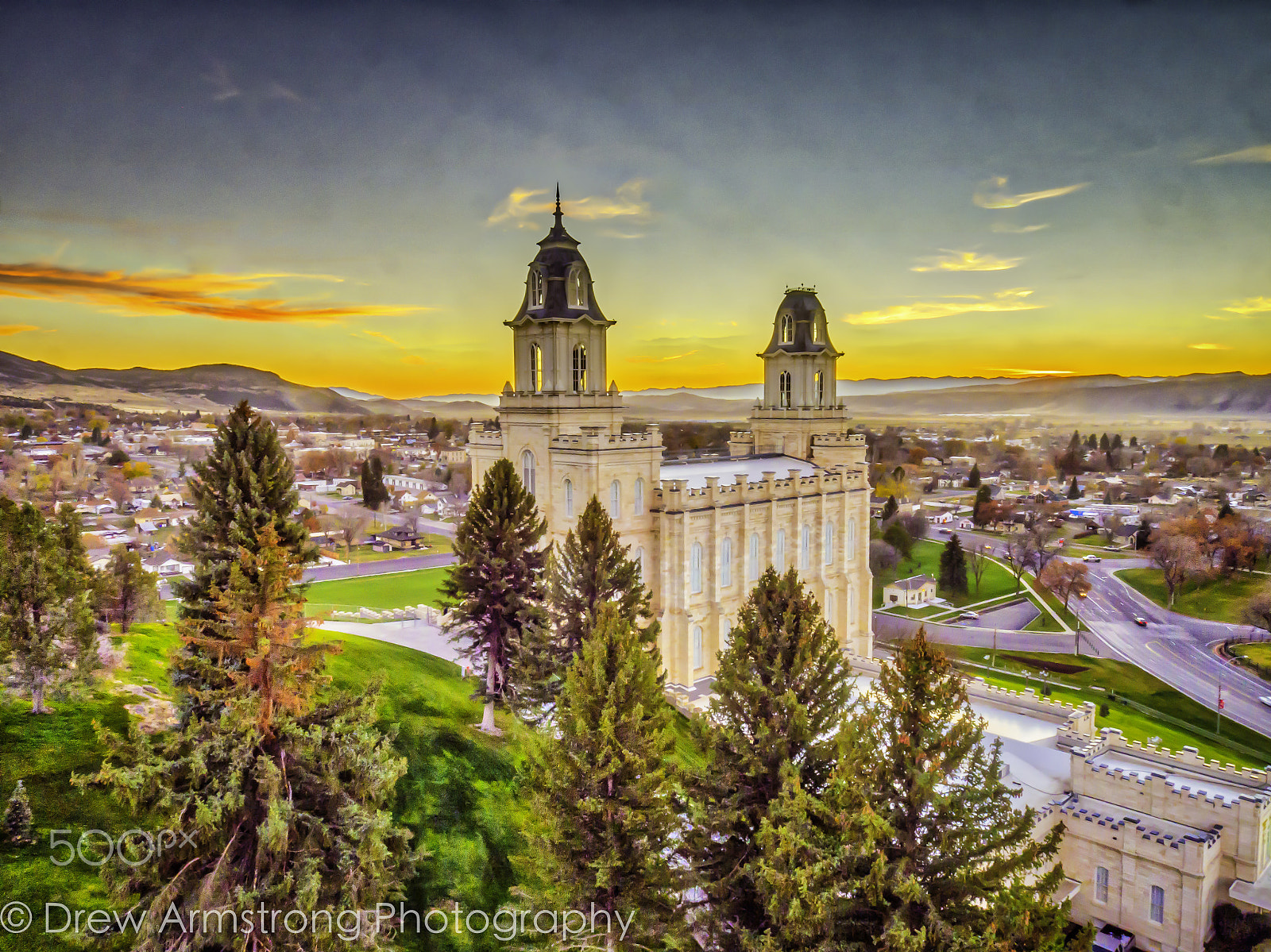 DJI FC550 + OLYMPUS M.12mm F2.0 sample photo. Drone shot of manti utah temple was built in 1888 photography