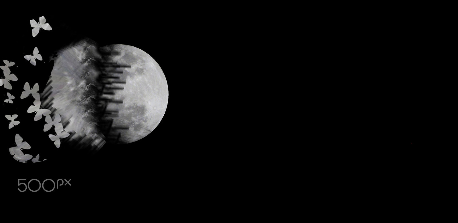 Canon EOS 7D Mark II + Canon EF 70-300mm F4-5.6 IS USM sample photo. Full moon ps photography