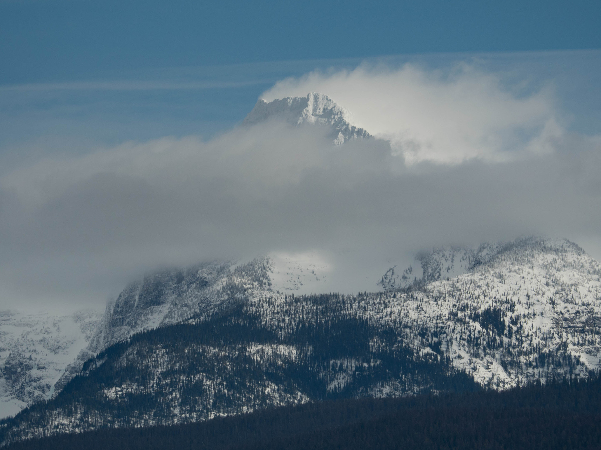 Panasonic Lumix DMC-GH4 + Olympus M.Zuiko Digital ED 40-150mm F2.8 Pro sample photo. Edwards mountain - snowcapped photography