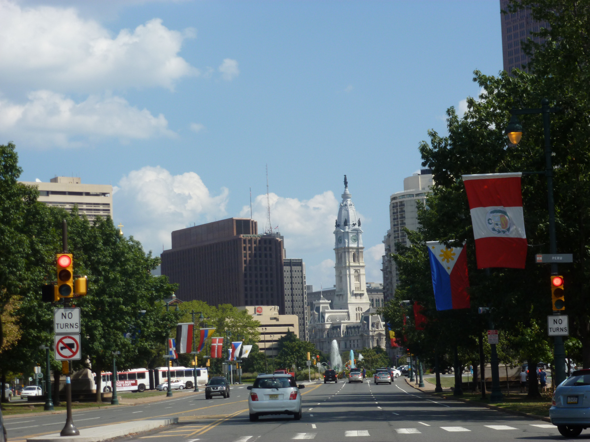 Panasonic Lumix DMC-ZS8 (Lumix DMC-TZ18) sample photo. Philadelphia city hall. photography