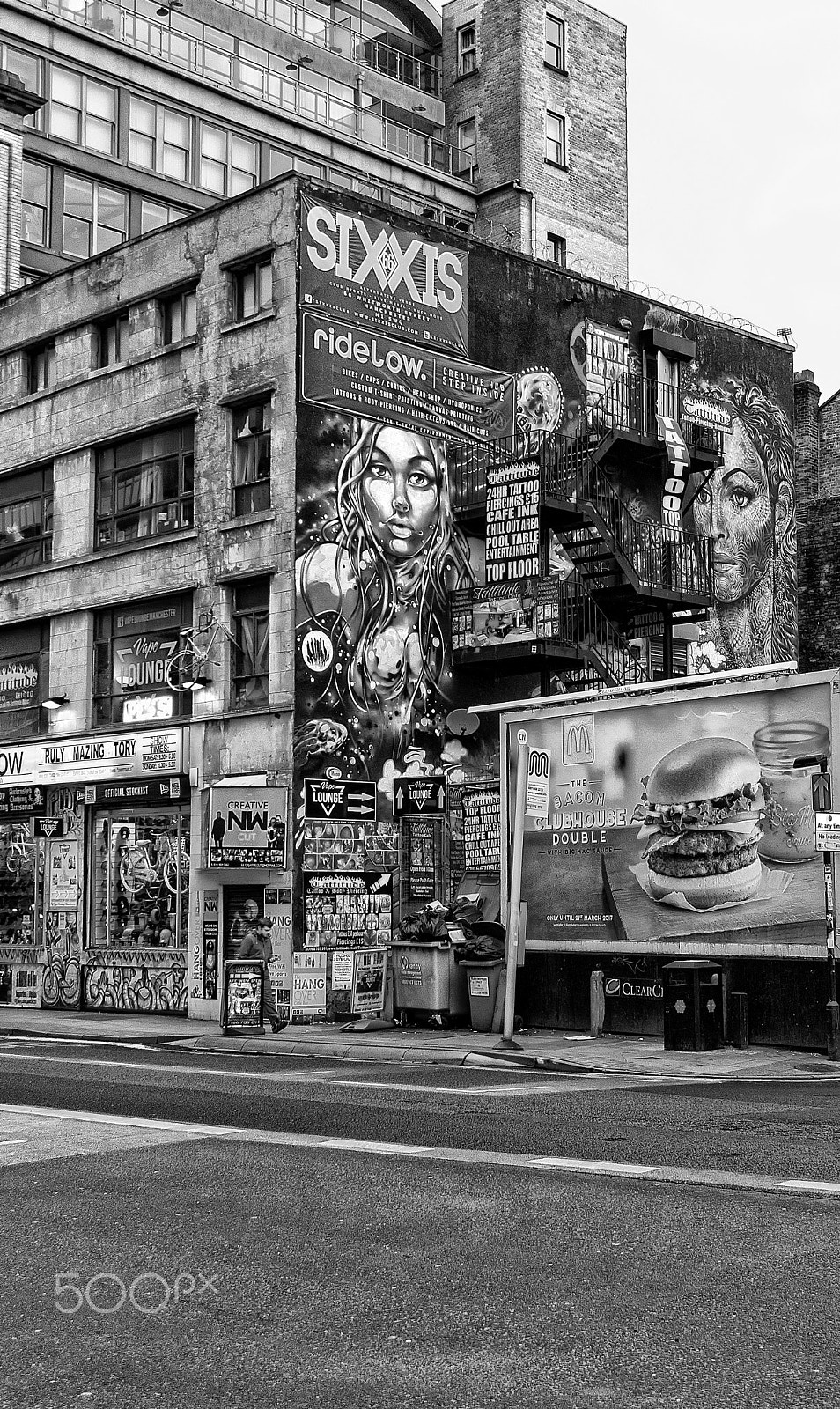 Nikon D300S sample photo. The tattoo shop  2 photography